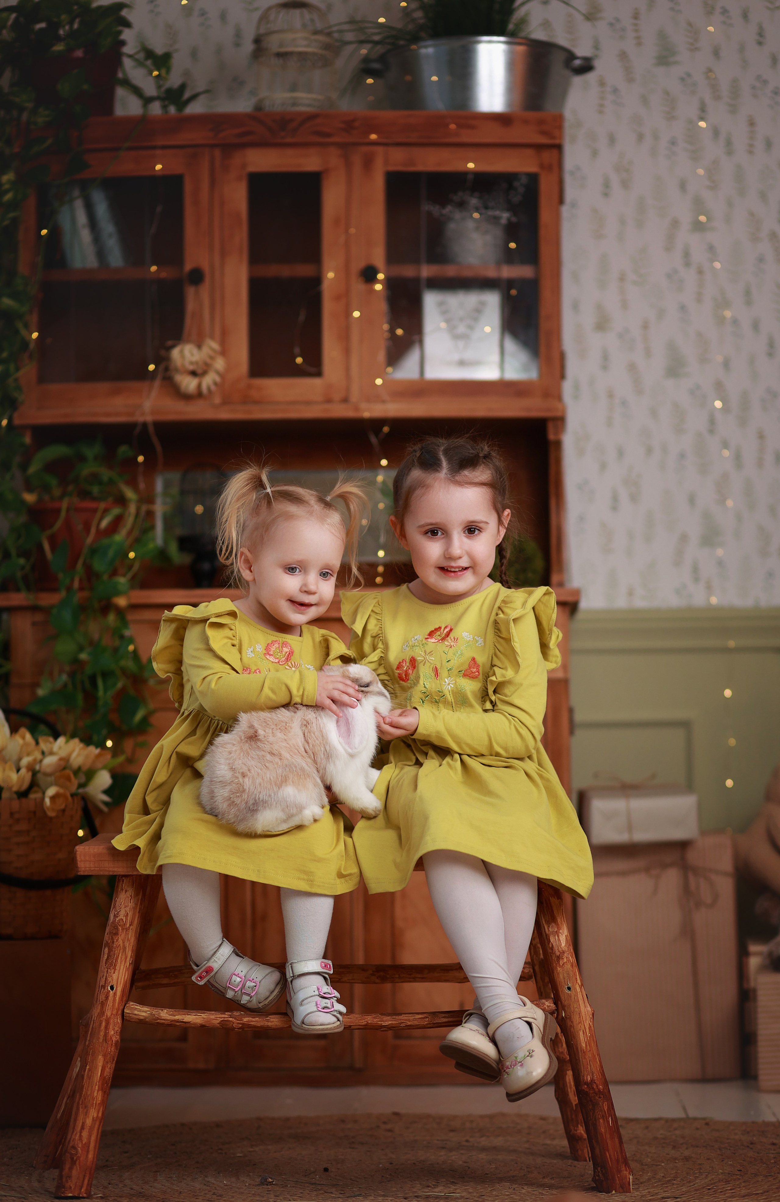 Фотопроект с козочкой и кроликами. Детский семейный фотограф Краснодар