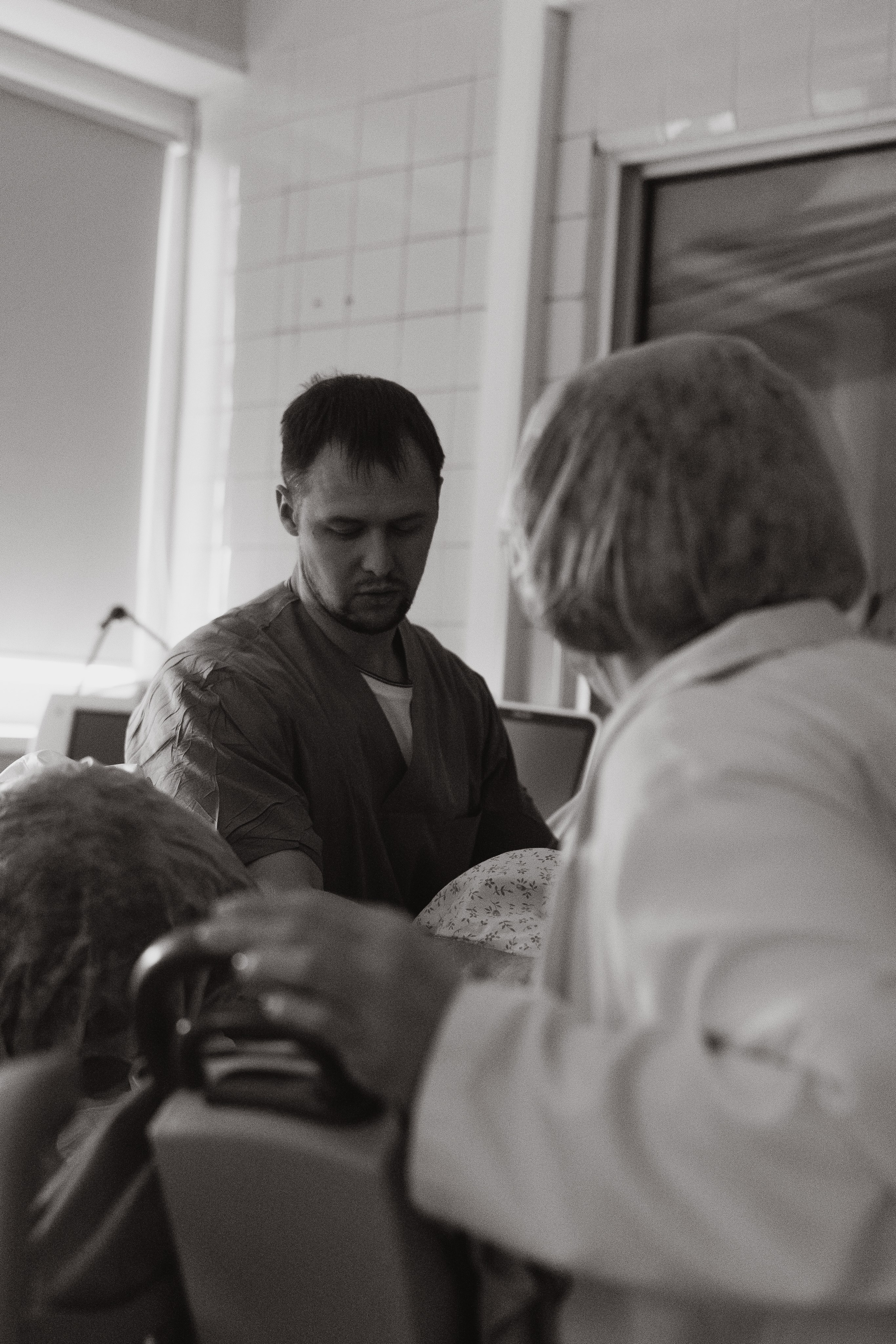 Партнерские роды в Москве в роддоме 8 Выхино. Семейный, ньюборн фотограф, фотограф на роды в Москве, Виктория Тюльдюкова