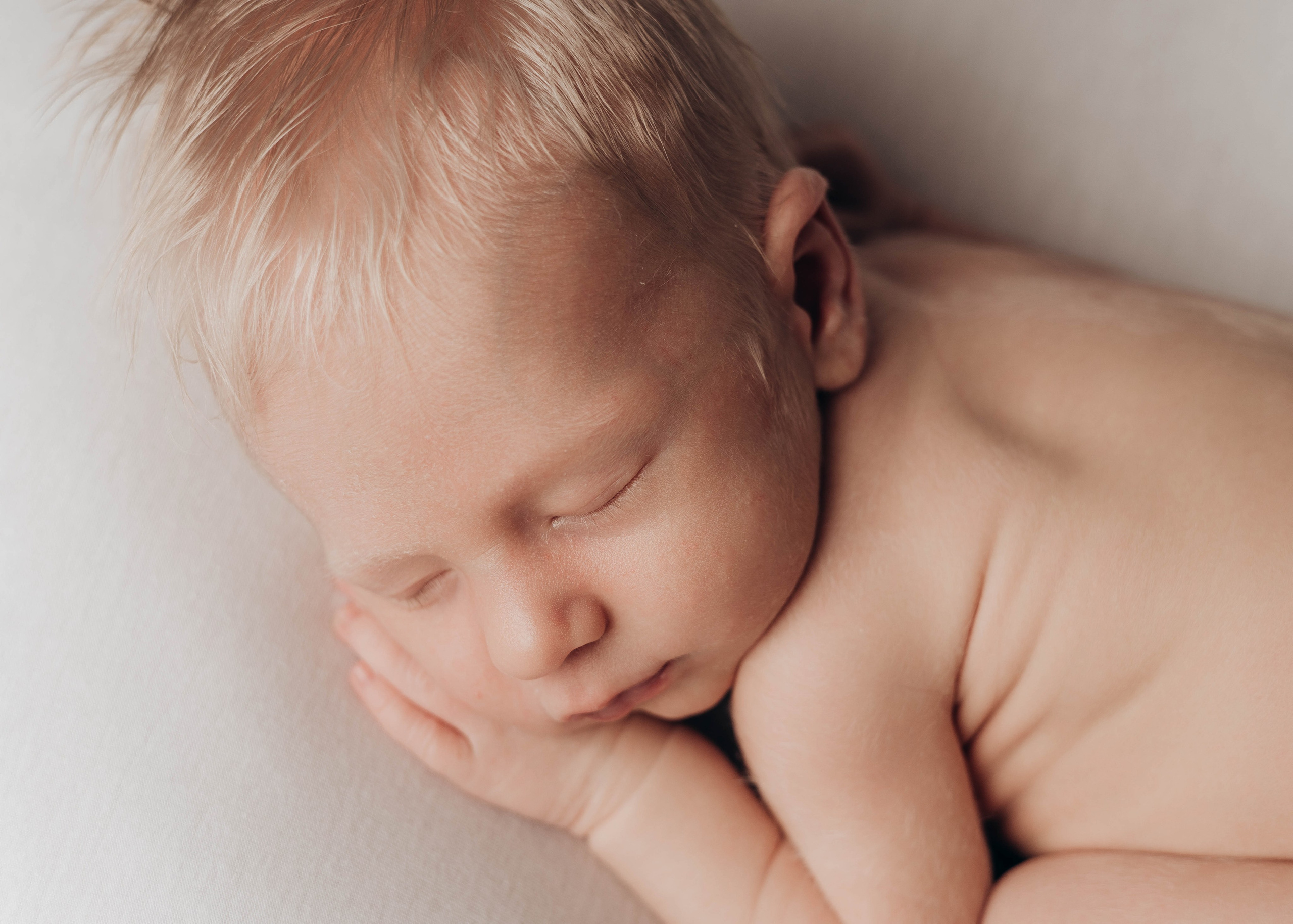 НОВОРОЖДЕННЫЕ МАЛЫШИ. Фотосессия новорожденных в Москве и Московской области