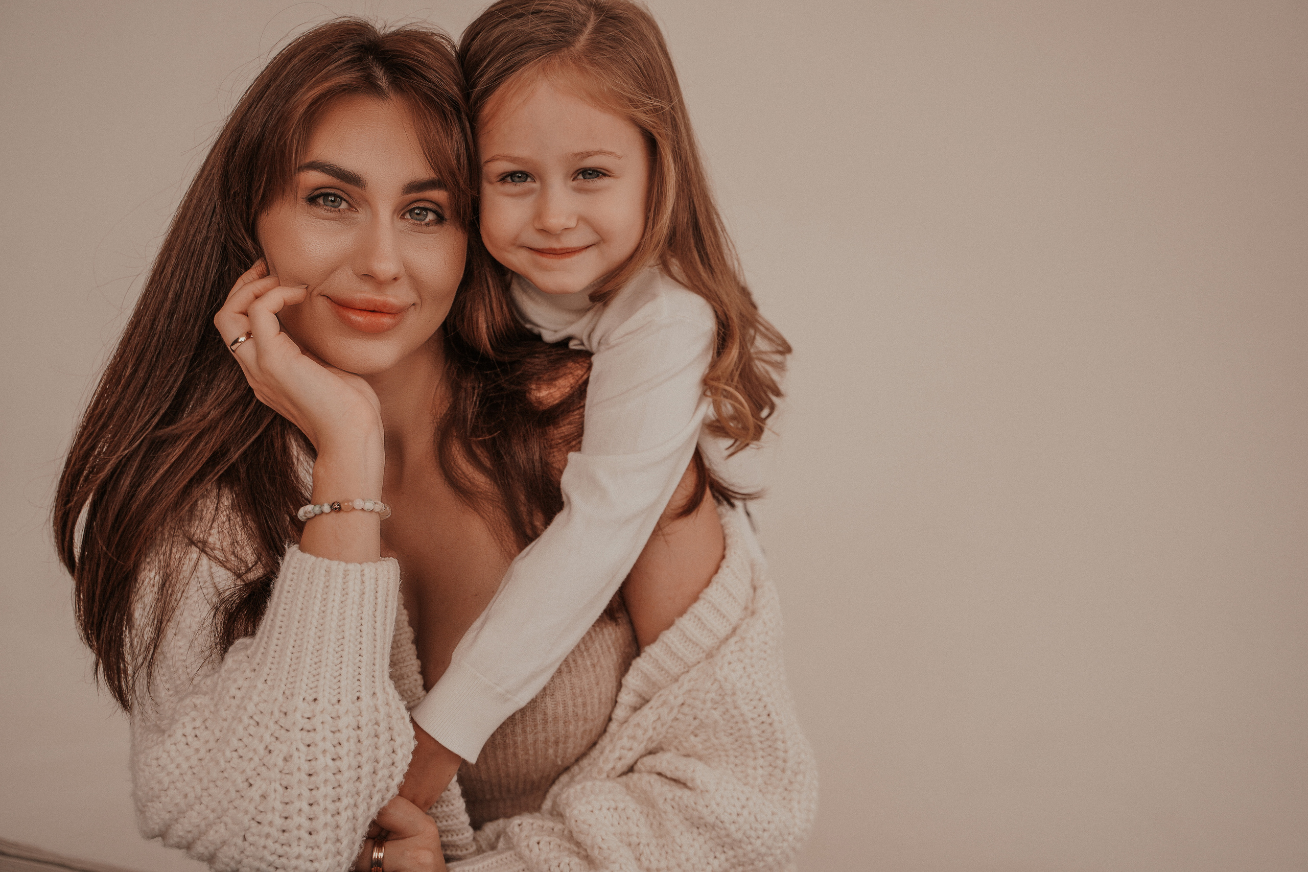 Мама и дочь. Семейный и женский фотограф в Краснодаре Анастасия Приймак