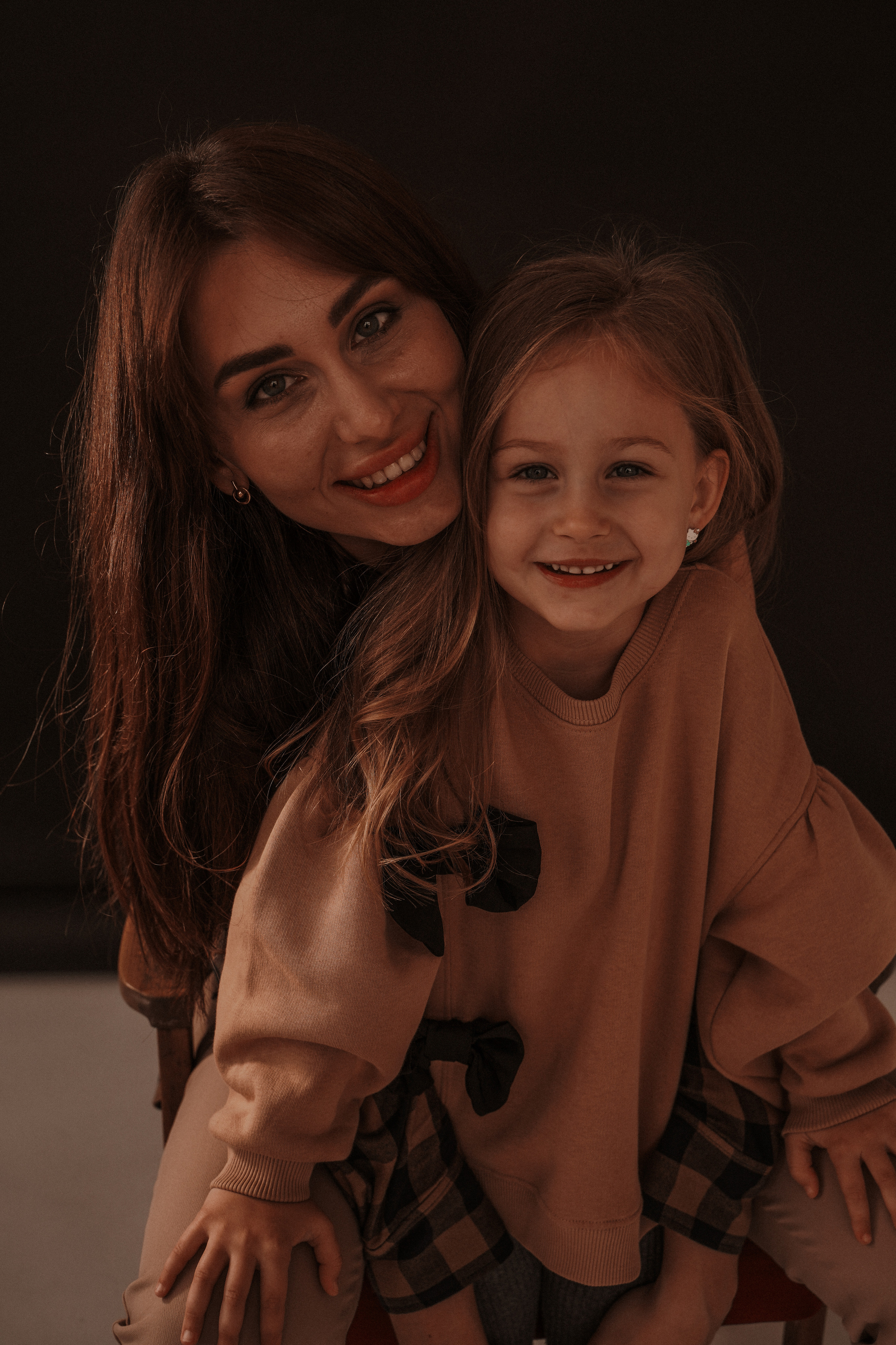 Мама и дочь. Семейный и женский фотограф в Краснодаре Анастасия Приймак