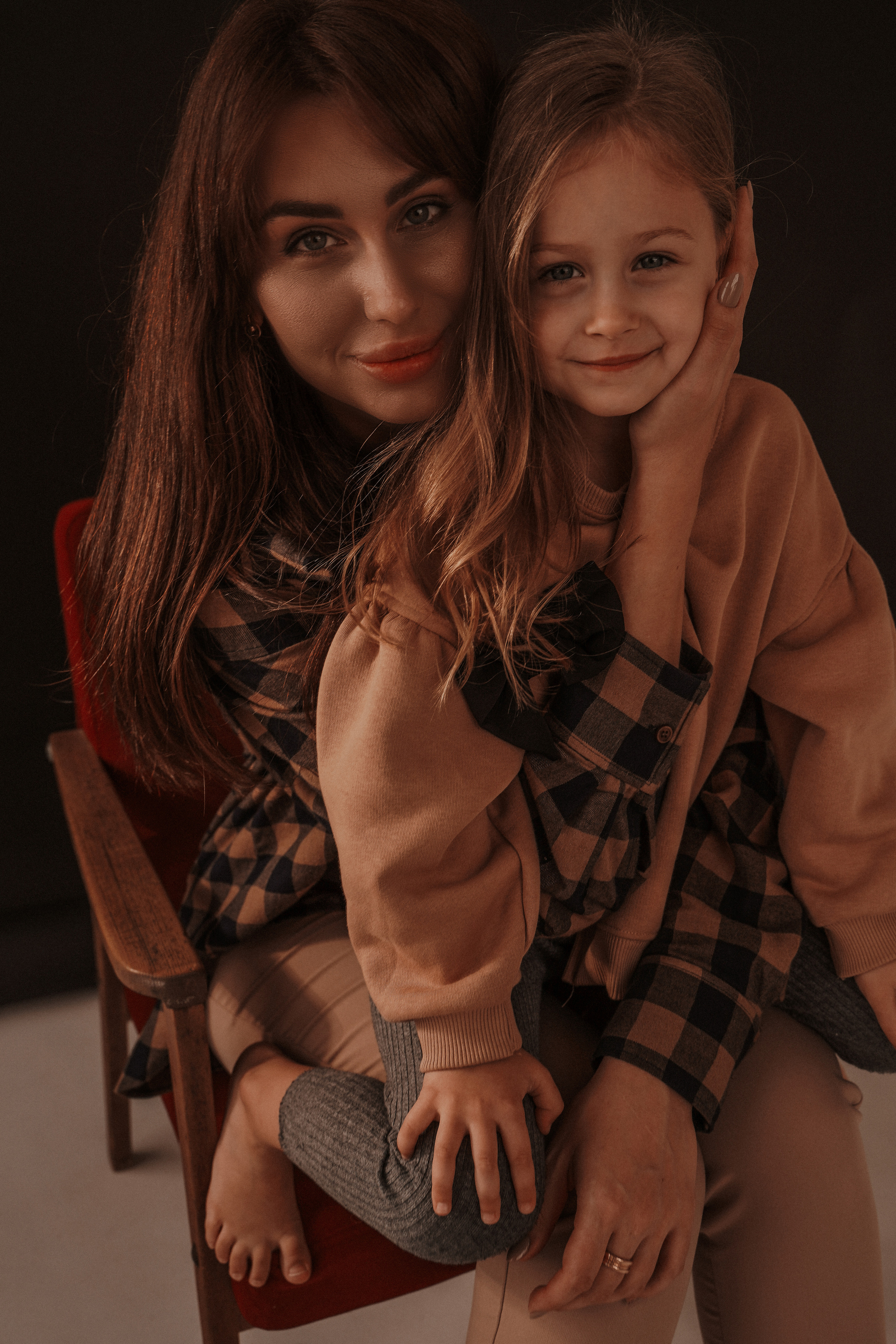 Мама и дочь. Семейный и женский фотограф в Краснодаре Анастасия Приймак