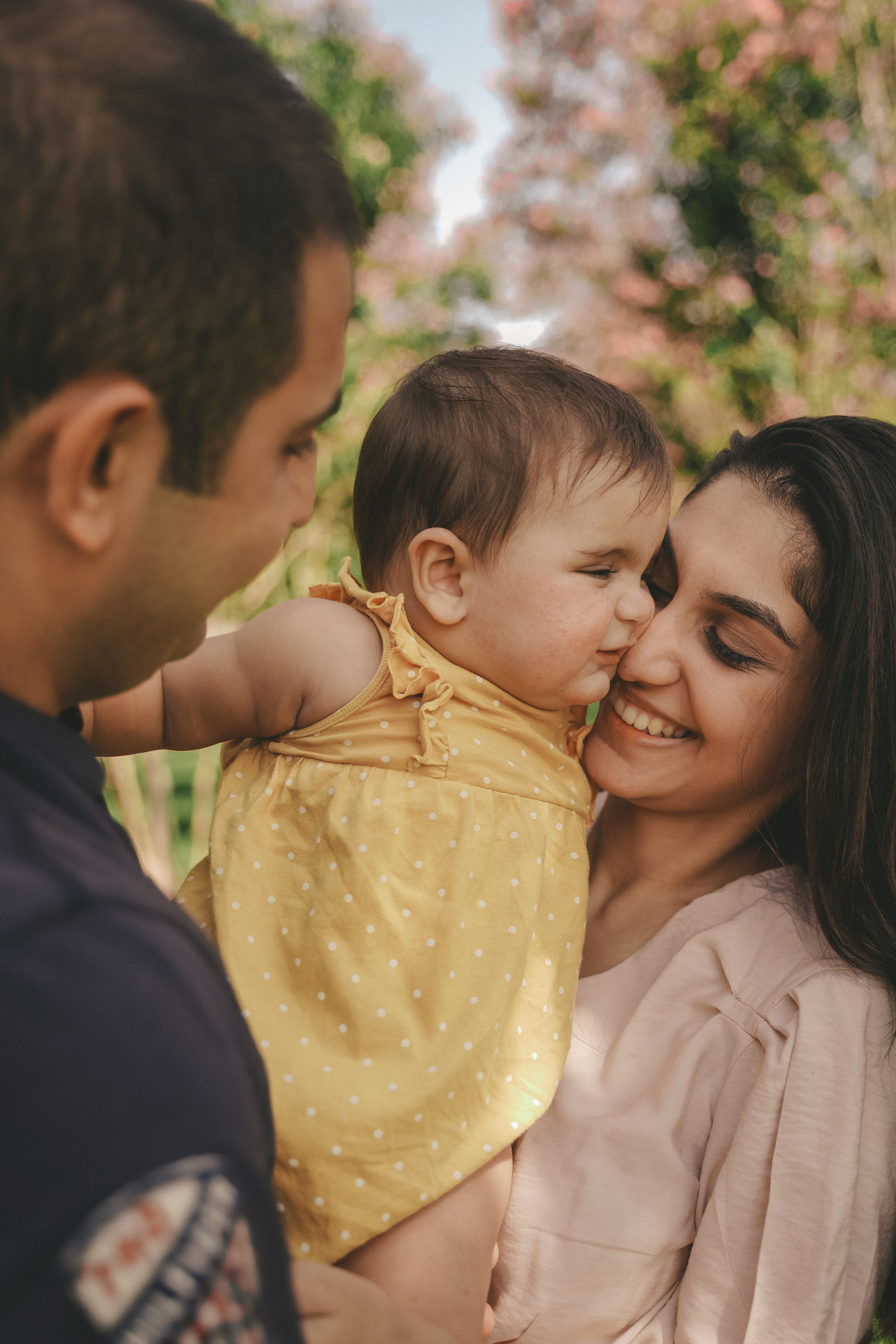 Семейная фотосессия с малышкой в парке Галицкого. Семейный и женский фотограф в Краснодаре Анастасия Приймак