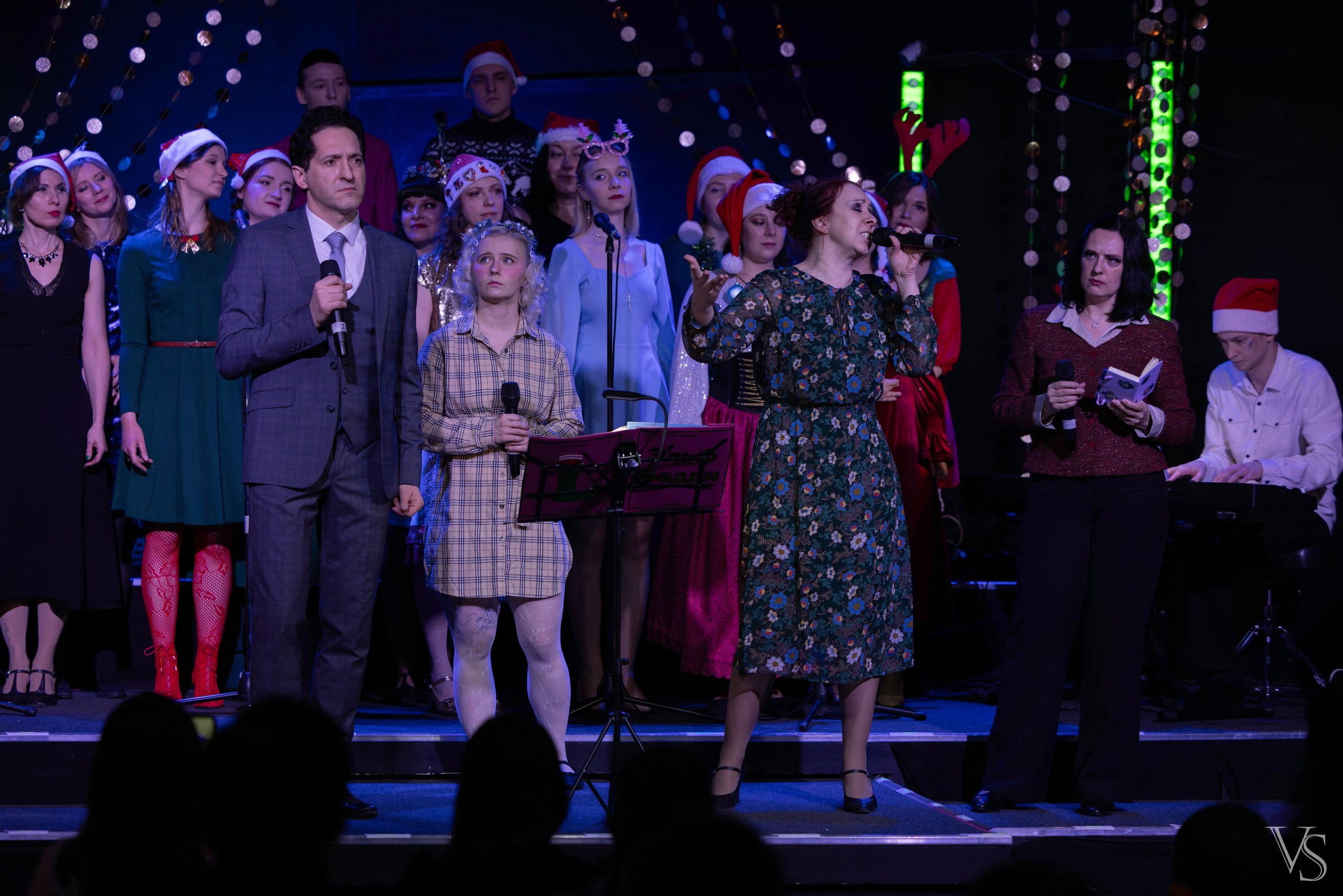 Мюзикл Elf и новогодний концерт Fellowship. Фотограф Виктор Степанов