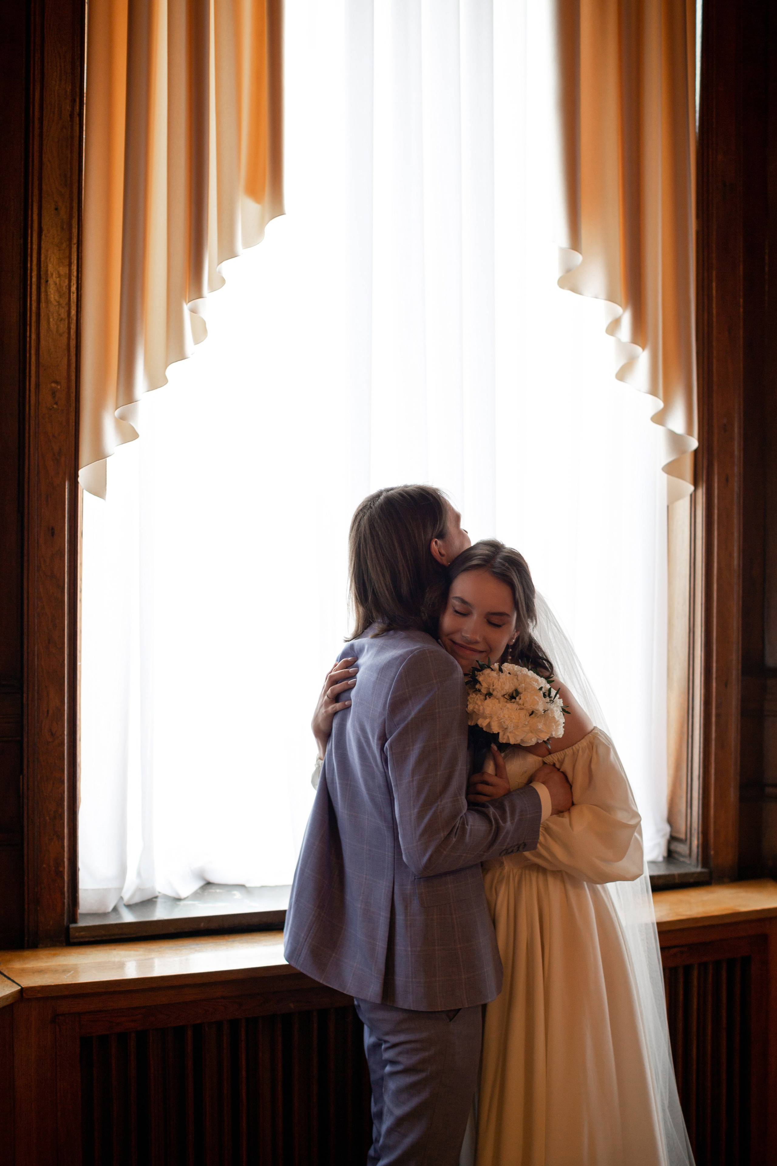 Свадебная фотосессия во Дворце на Фурштатской. Свадебный фотограф Кирилл Белый