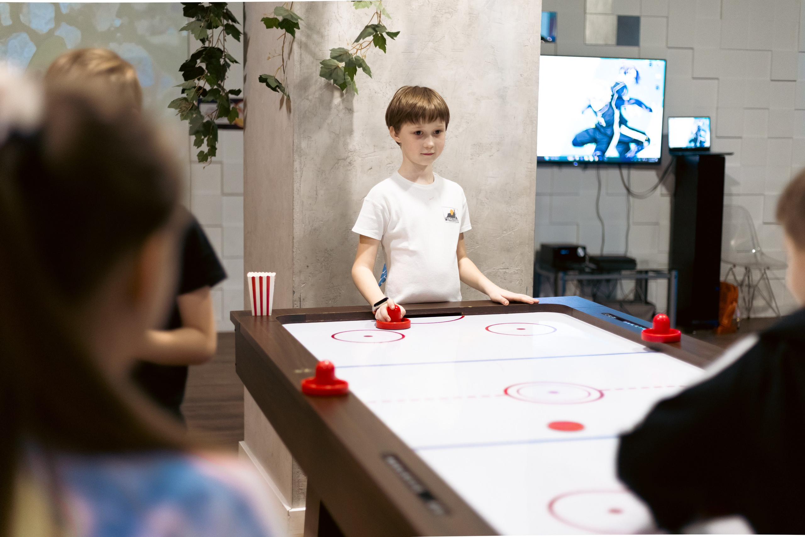 Репортаж с детского дня рождения ExitGames 19/04/2025. Семейный фотограф Израиль