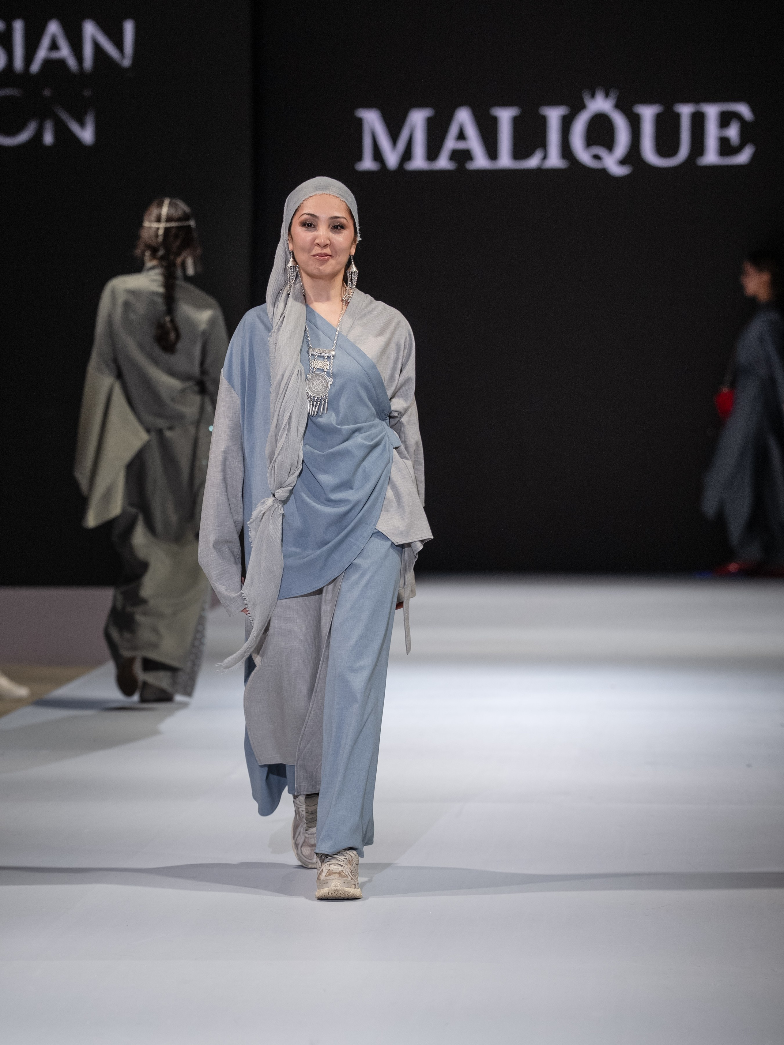 EURASIAN FASHION WEEK Malique. Сайт Алматинского НЮ АРТ, будуар и фэшн фотографа Дениса Карпенко