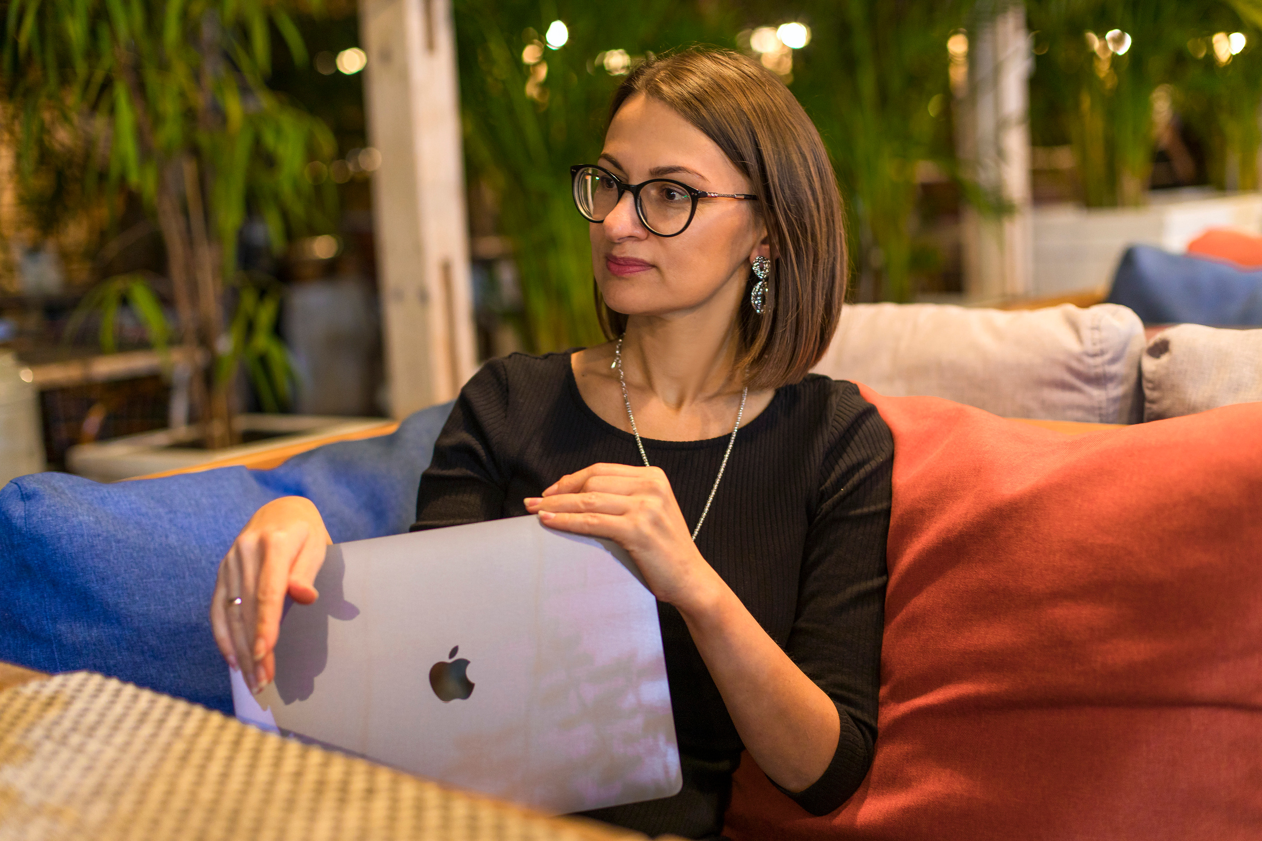 Специалист по чат-ботам Елена. Детский и семейный фотограф Калугина Марина | Москва и МО