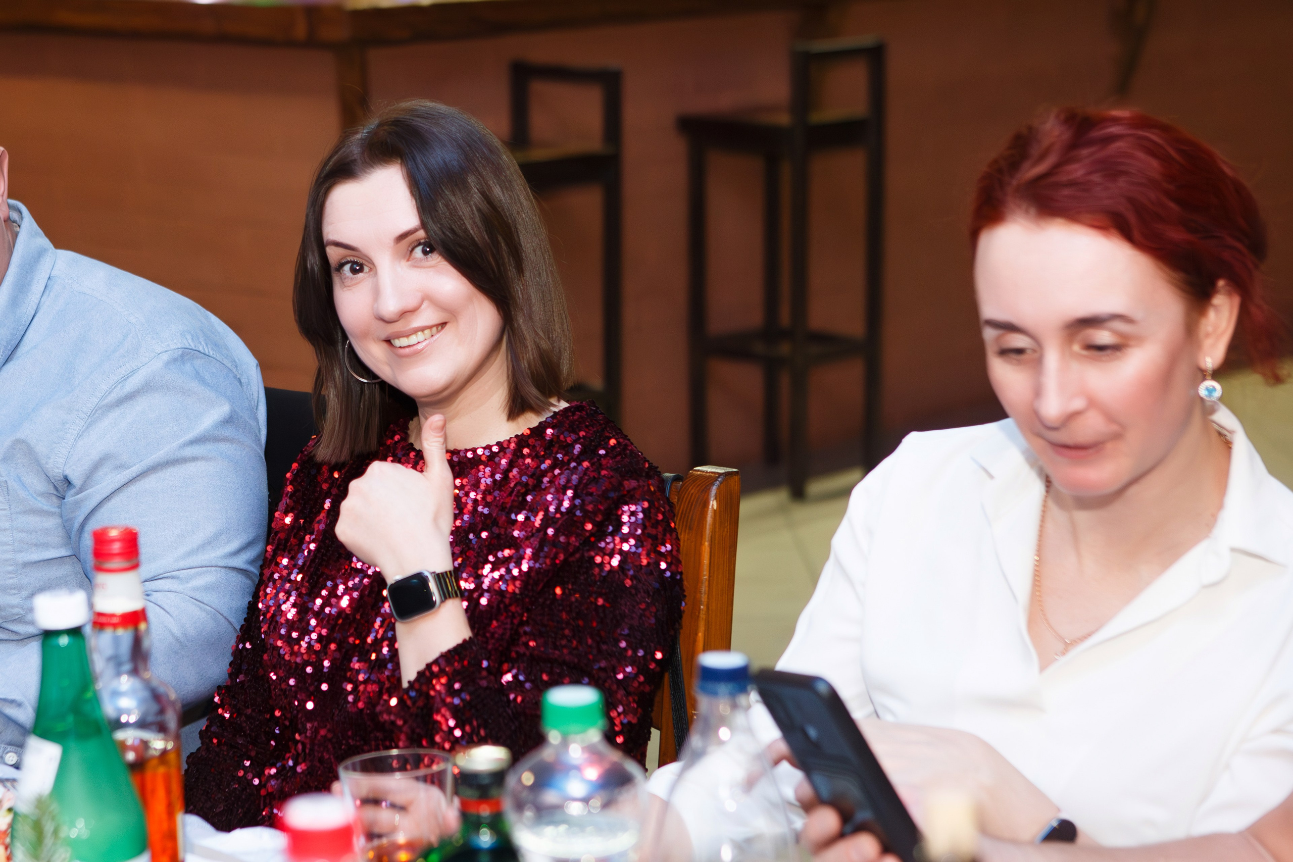 КОРПОРАТИВ 20.12.24 (кафе — АТМОСФЕРА). Профессиональный фотограф в Мценске и Орловской области