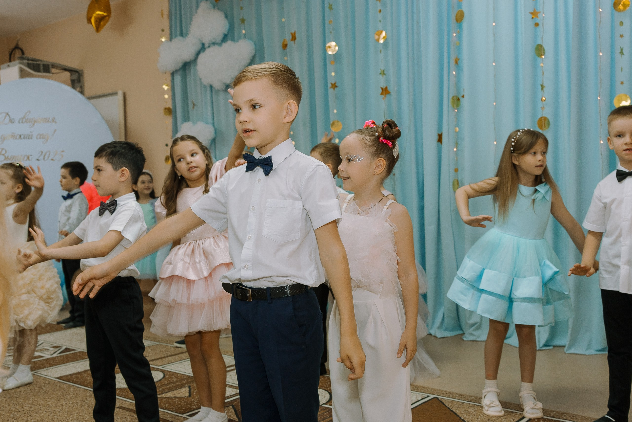 Выпускной в ДС -29. Выпускные альбомы Натальи Бутко: Новороссийск, Анапа, Геленджик