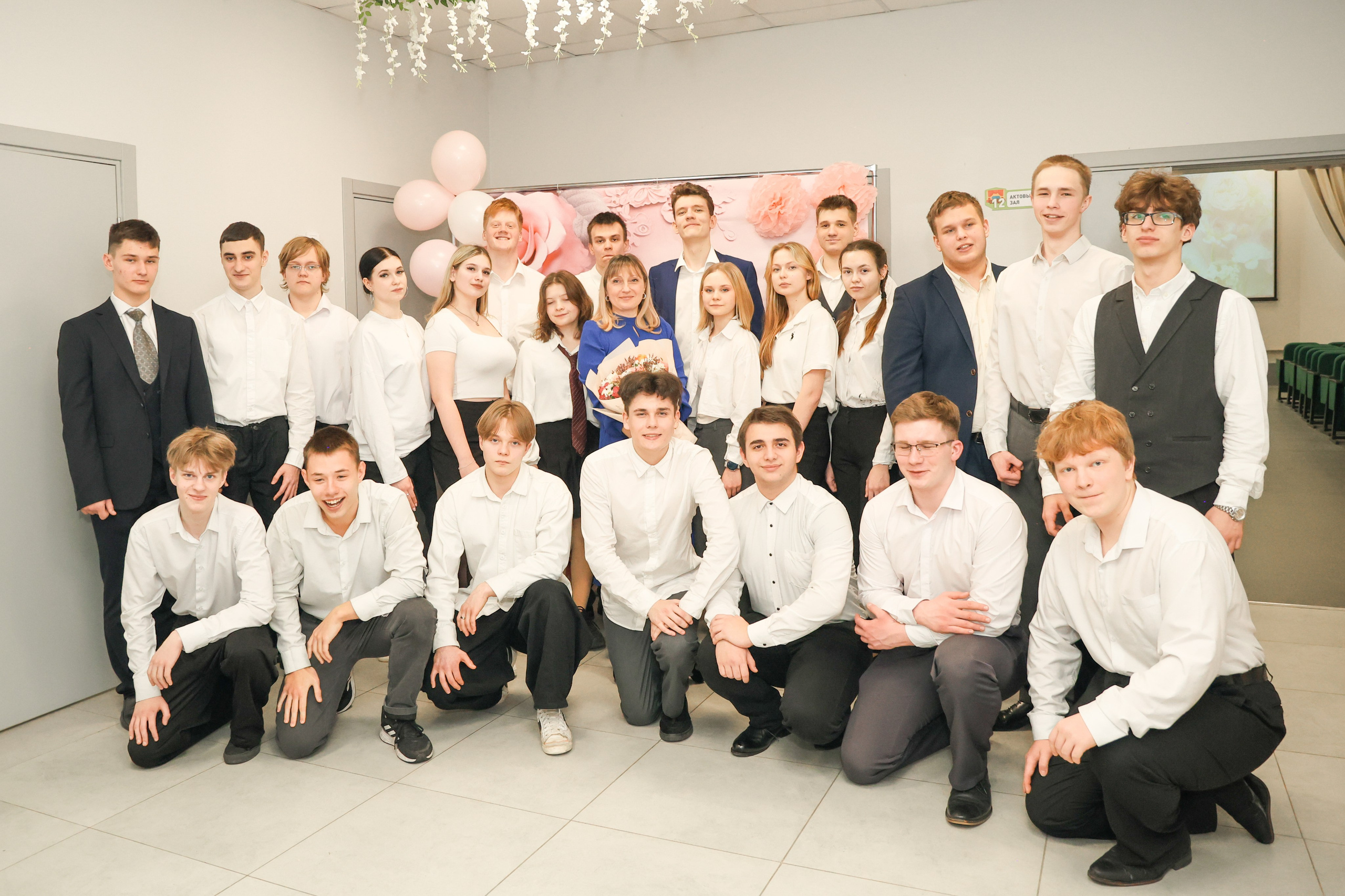 8 марта I школа. The EVL gallery