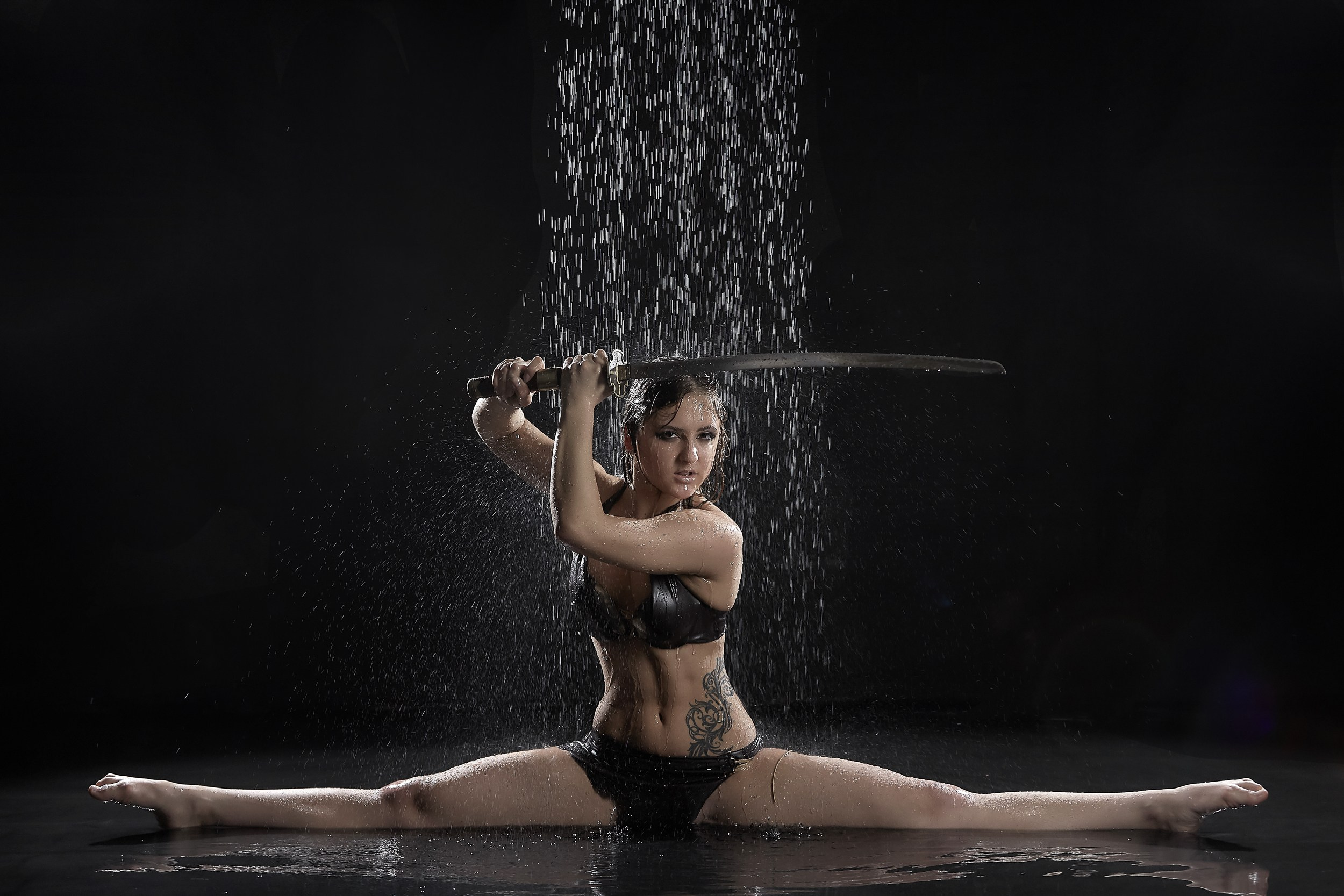 Аква-фотосессия с катаной Фотограф Михаил Семенов г. Ярославль