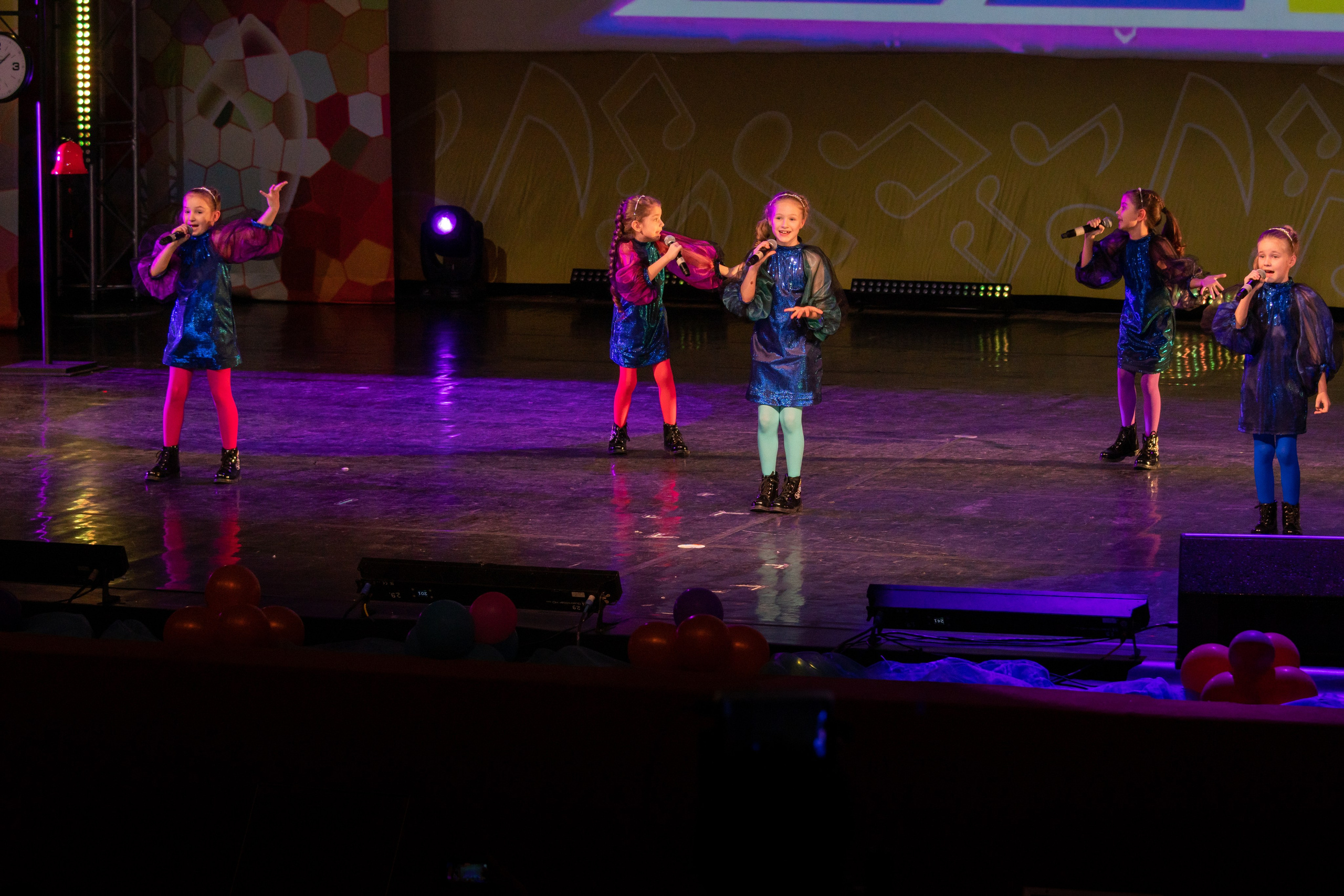 Съёмка концерта для Домисольки, большой концертный зал Космос. «Студия DRONAVT`s» — видеосъёмка и фотография г. Москва