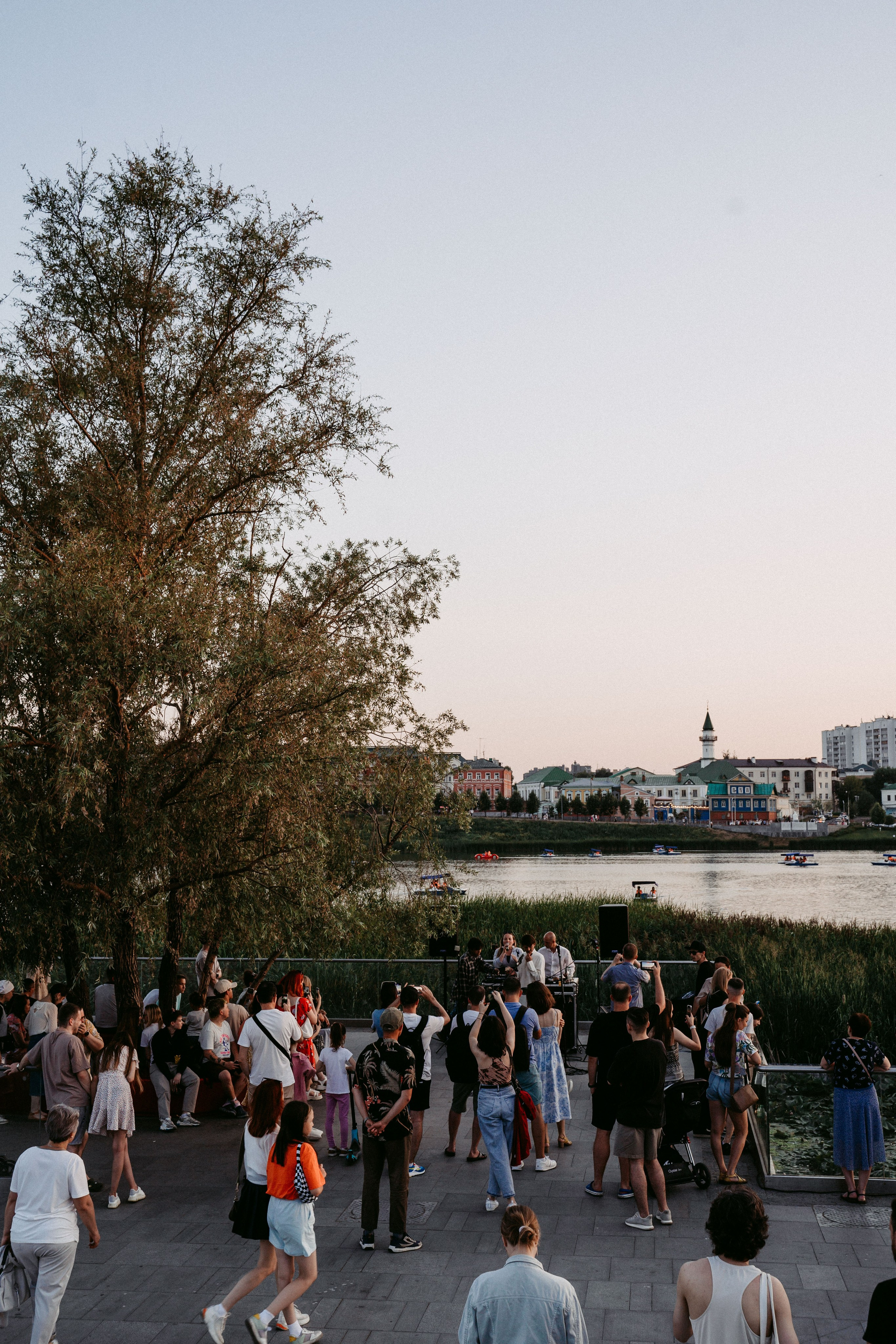 Вечер электронной музыки на Озере Кабан / 2023. Саша Копылов, фотограф в Казани