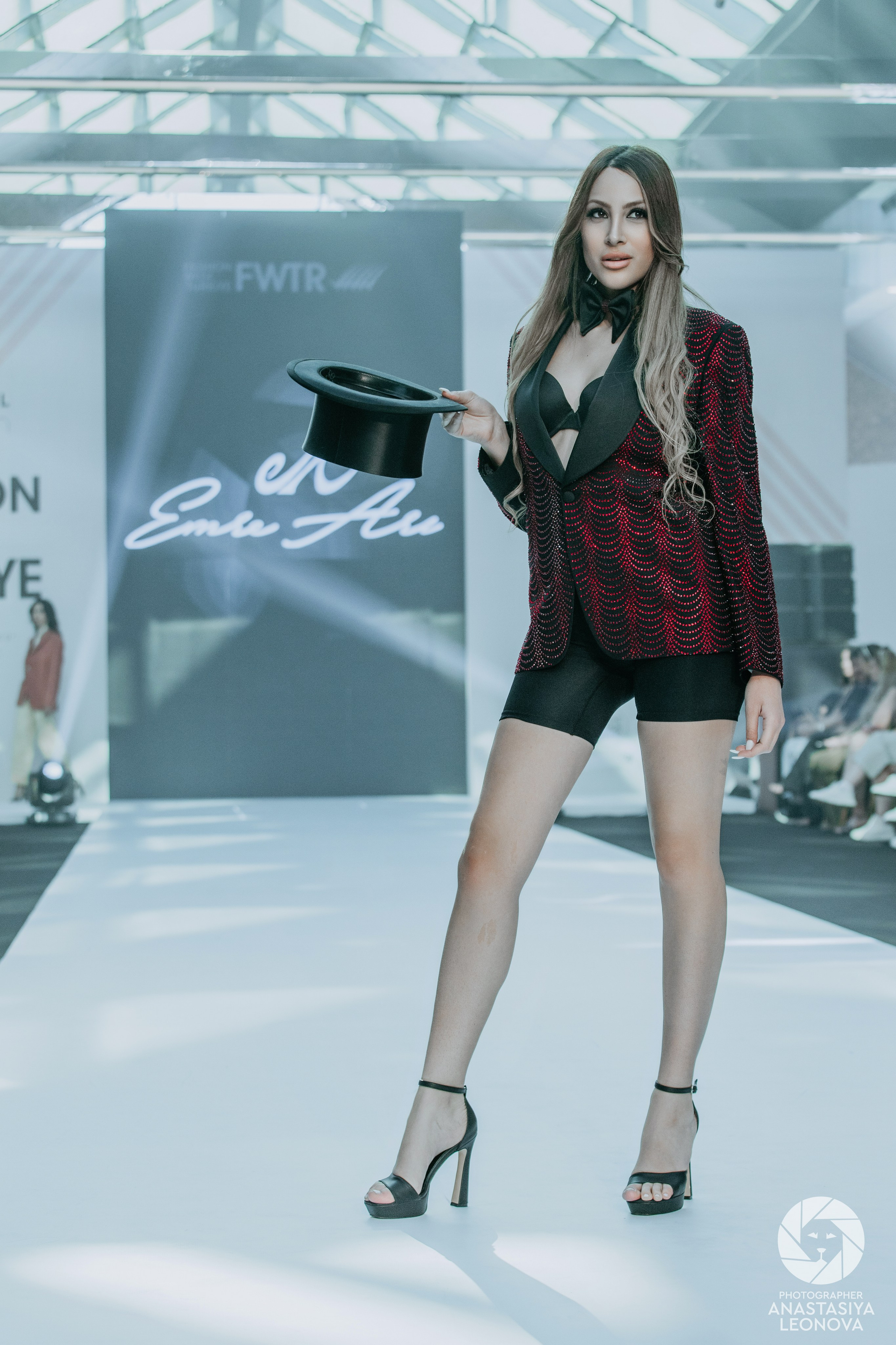Fashion Week Türkiye [spring, 2025]. Anastasia Leonowa