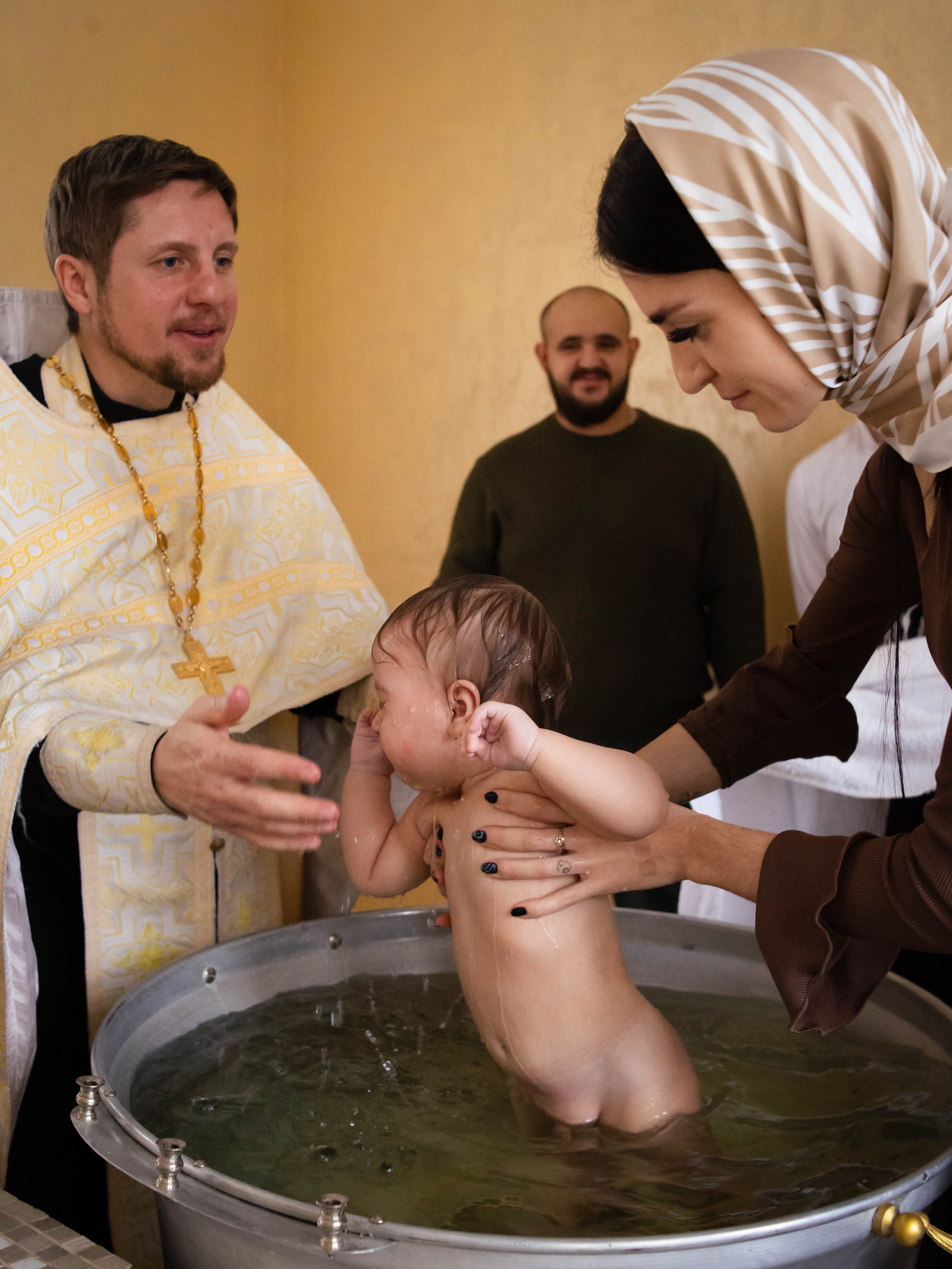 Крещение Эмира. Семейный фотограф Софи Симакова в Волгограде и Волжском