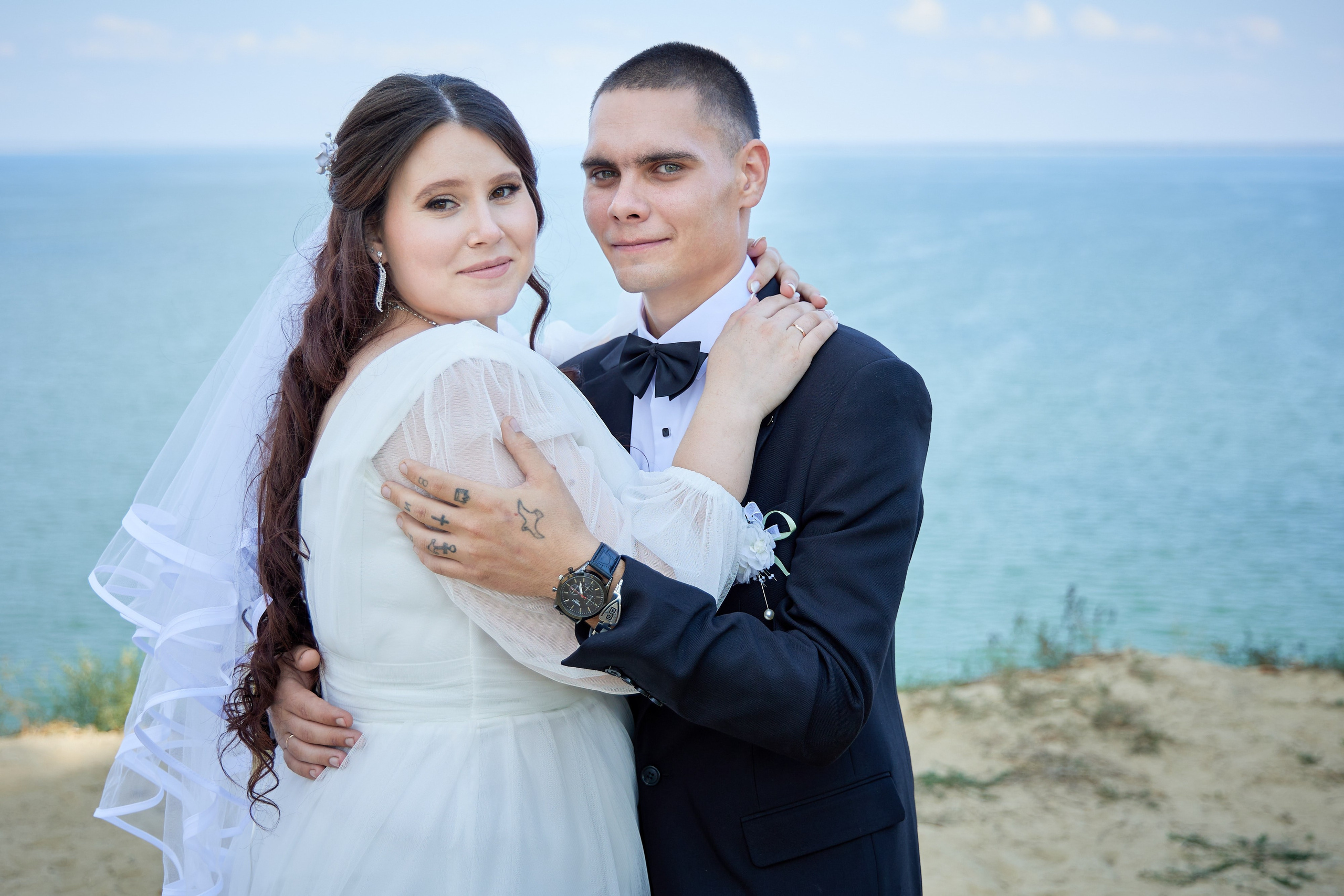 Фотосъемка в ЗАГСе, прогулка молодых, банкет