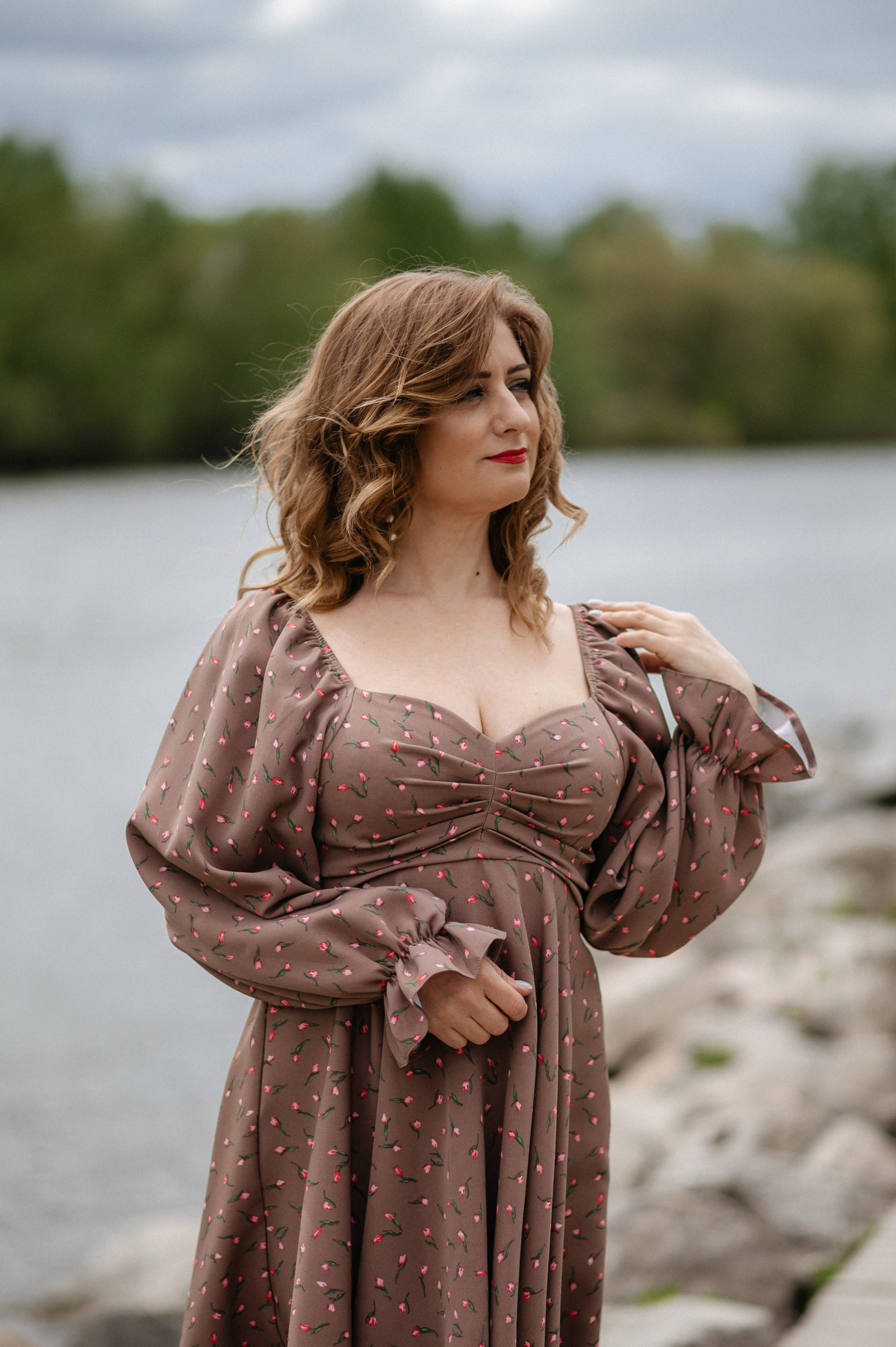 Валя, прогулка. Главная