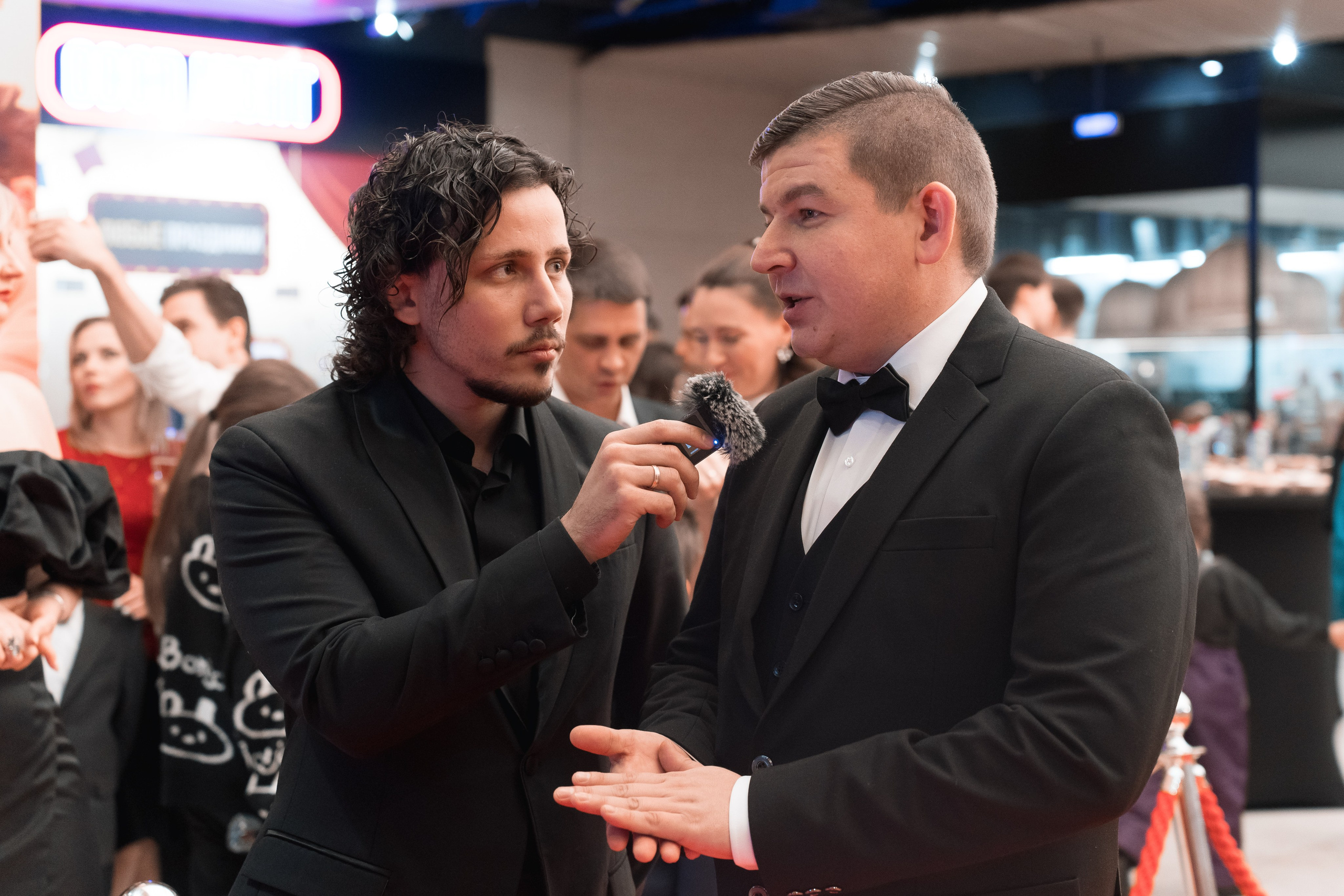 Веб-сериал «МЫ». Для тех, кто не ждёт удачи, а создаёт её. Каждая фотосессия — это твой момент, твой стиль, твой успех. 📸