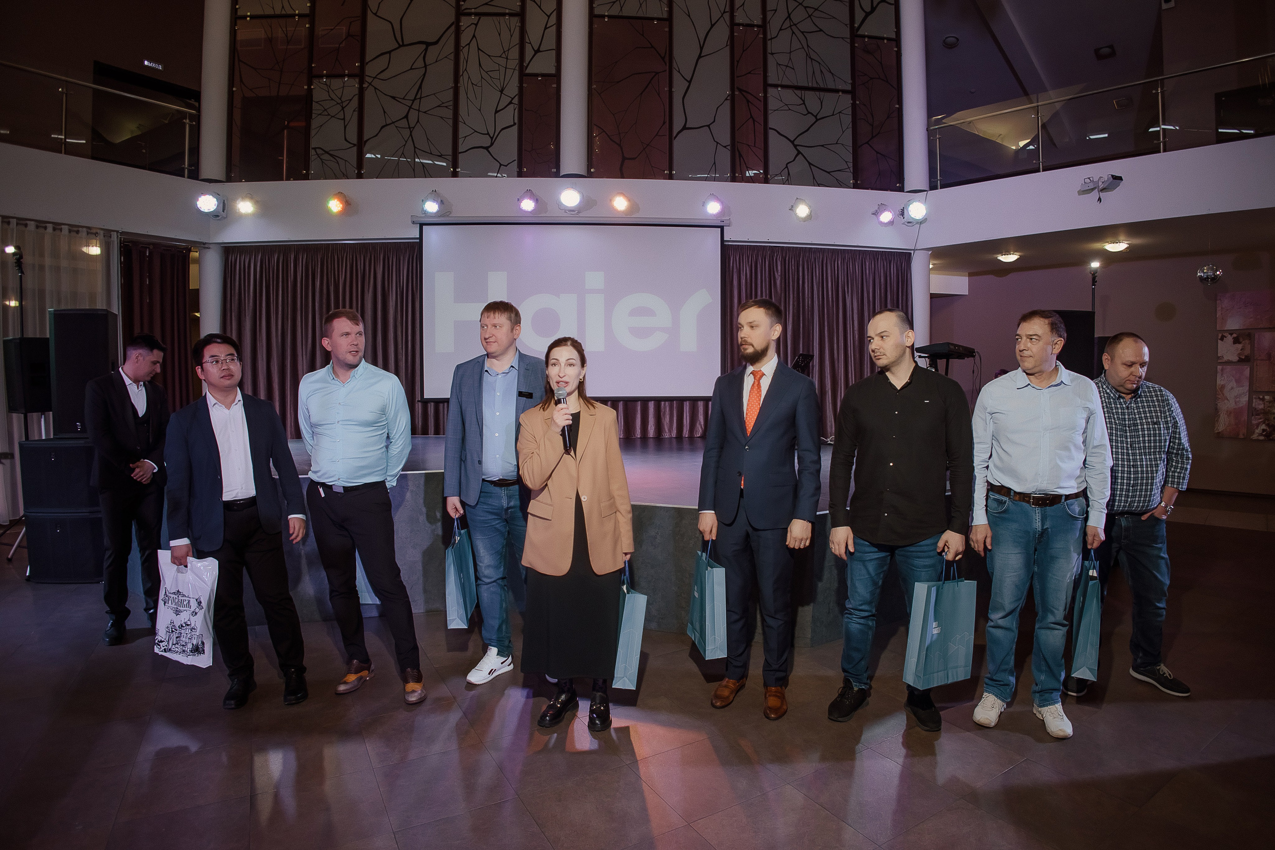 Haier. Свадебный фотограф