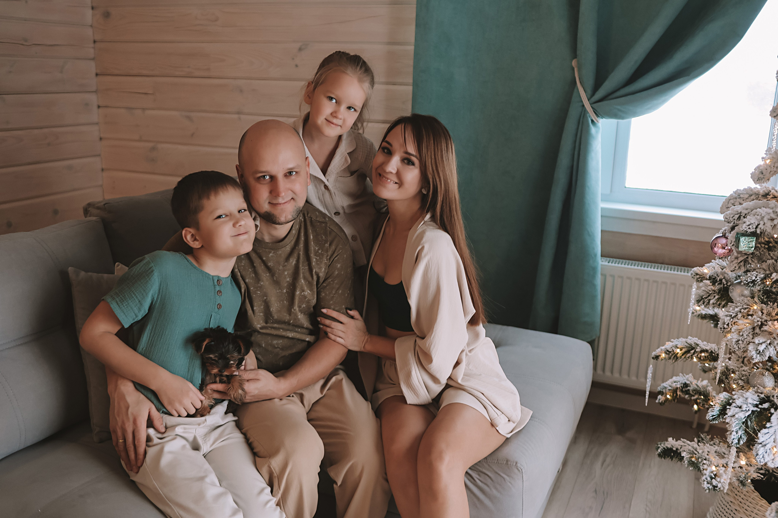 Домашняя. Семейный фотограф Тюмень, фотограф на роды Салмина Мария