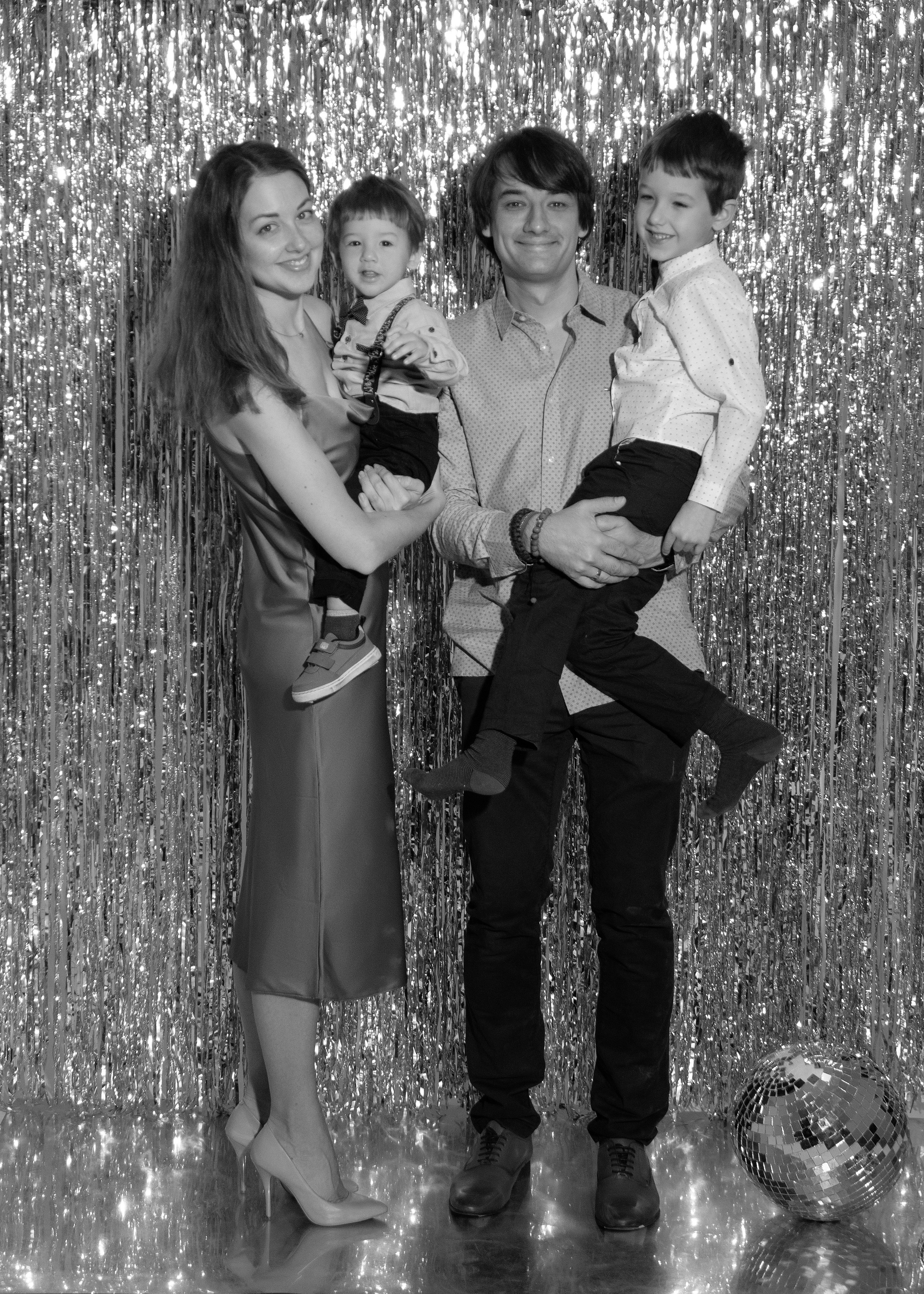 Владимир с семьёй. Фотограф беременности в Екатеринбурге Илона Филатьева