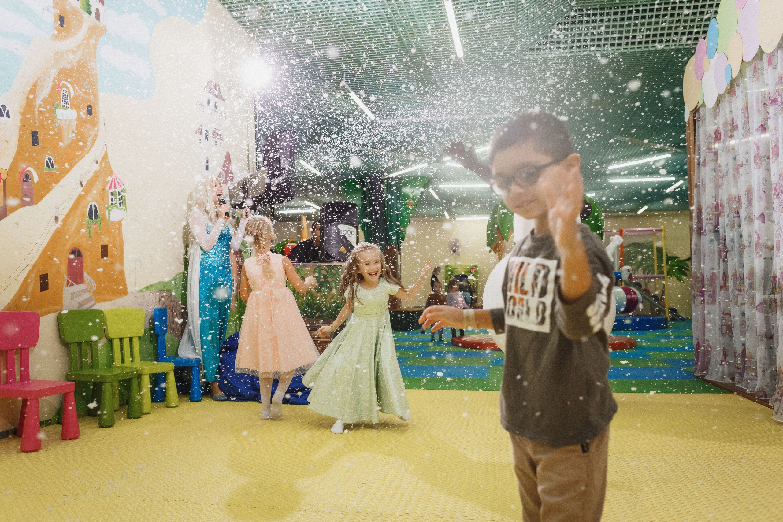 Уникальные фотографии дня рождения Анжелики в Тортуге Таганрога. Свадебный и семейный фотограф в Таганроге Бакарюк Антон