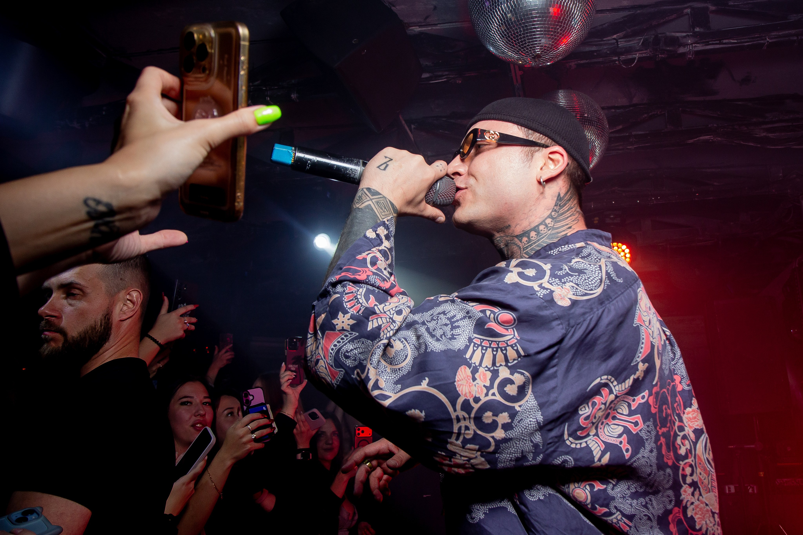 Концерт VA.NO | QUEST PISTOLS SHOW. Репортажный фотограф в Ялте Алексей Семёнов