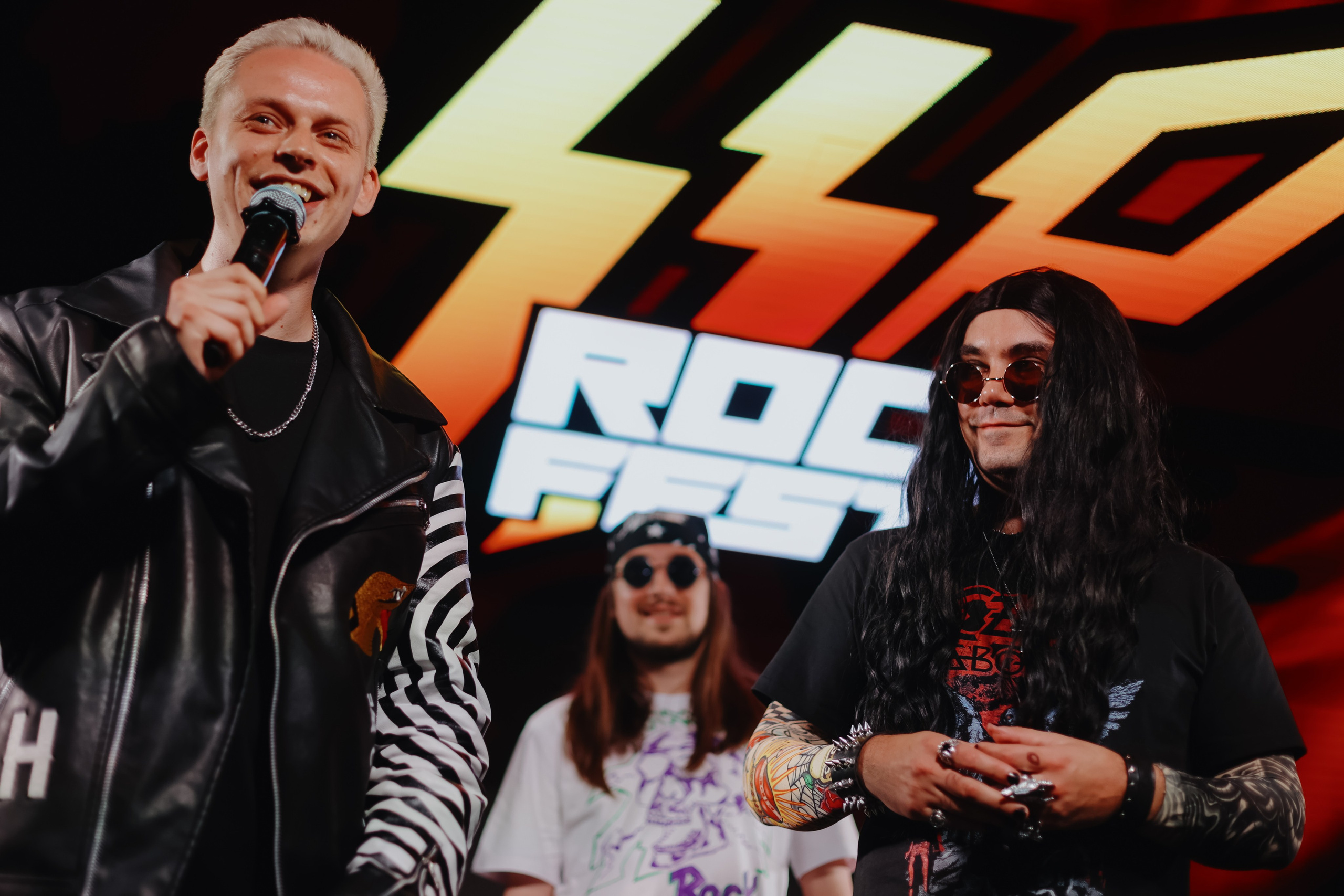 ВЕДУЩИЙ МЕРОПРИЯТИЙ