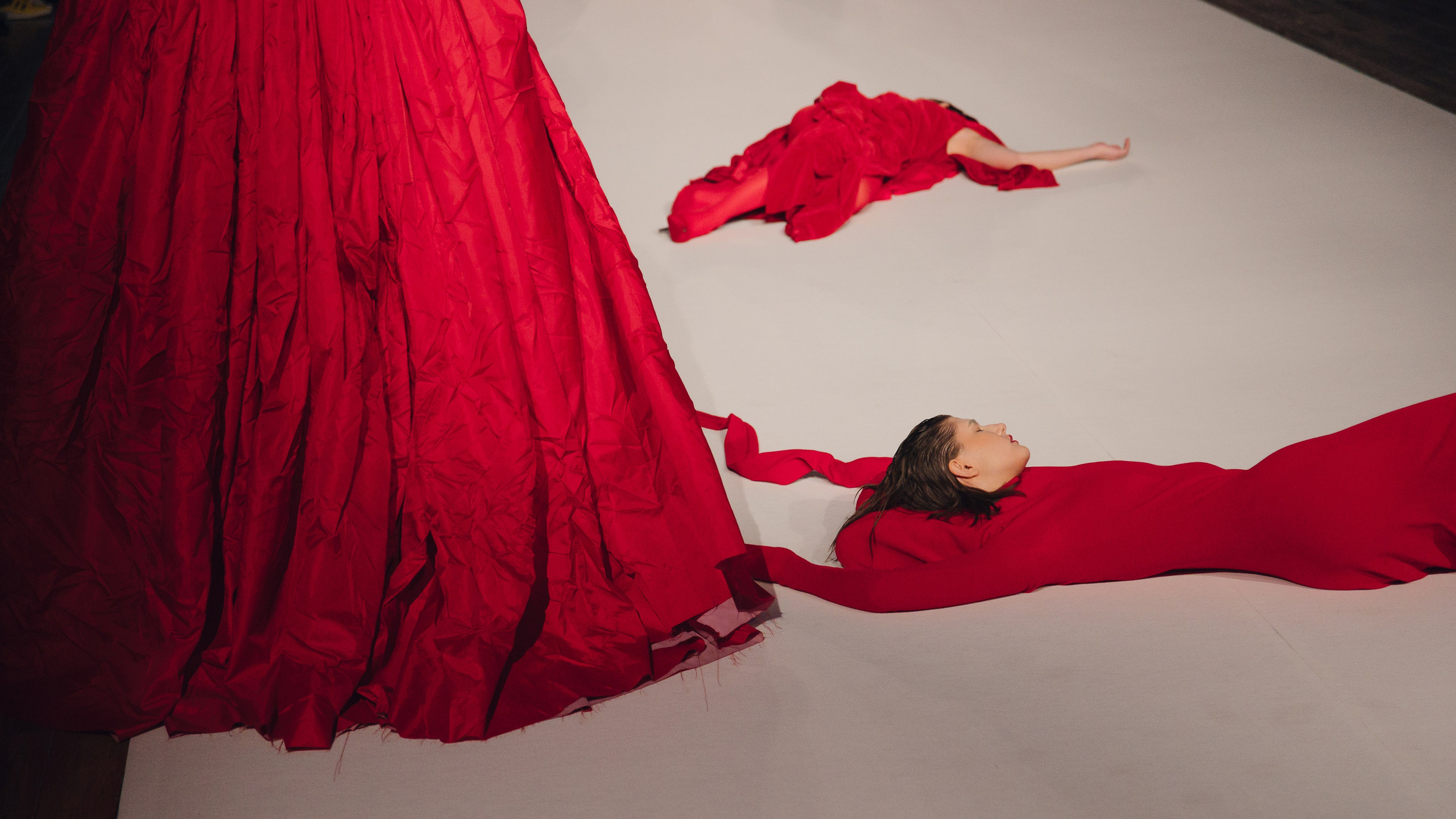 Бекстейдж показа «Новые Имена» собака.ru|ДЛТ. Портретный и репортажный фотограф в Санкт-Петербурге