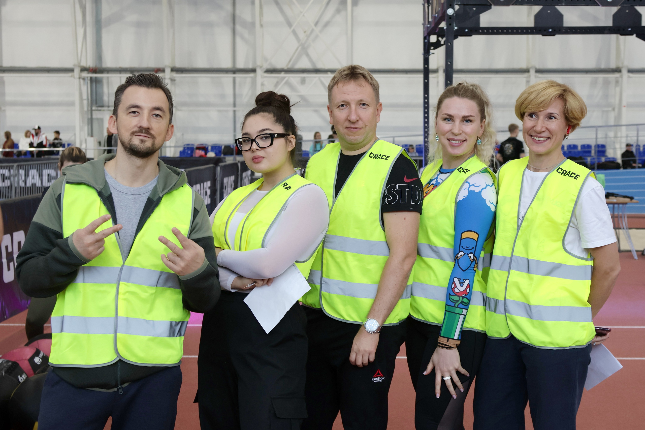 Волонтеры - судьи гонки CRACE