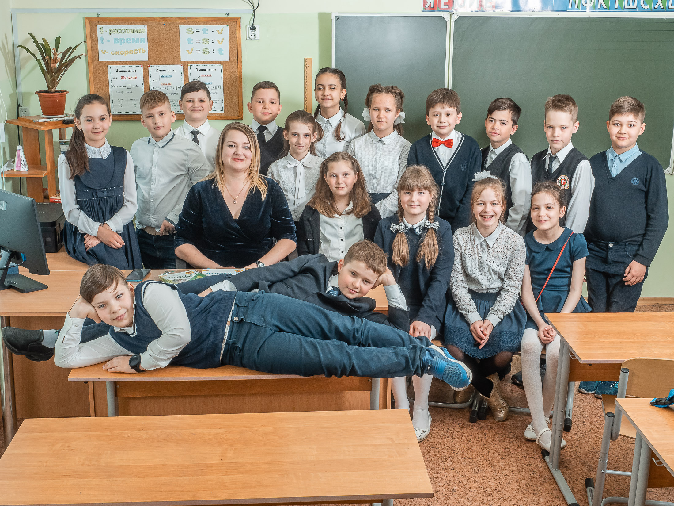 4 класс. Фотопланшет формат А4. Отличные фотографии своих близких, своего бизнеса или даже себя. СПб