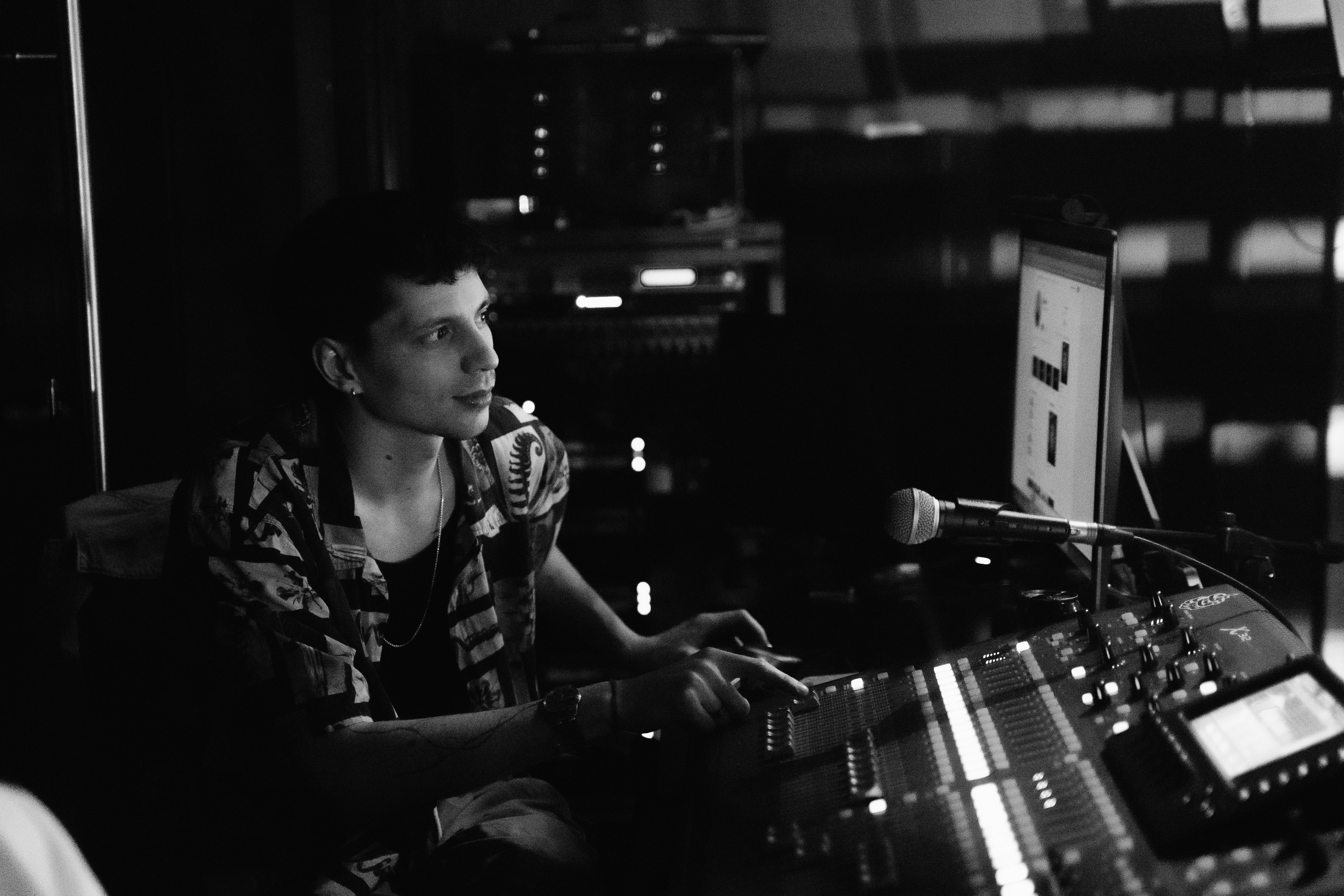 Бэкстейдж со съемок клипа Дышать. Главная