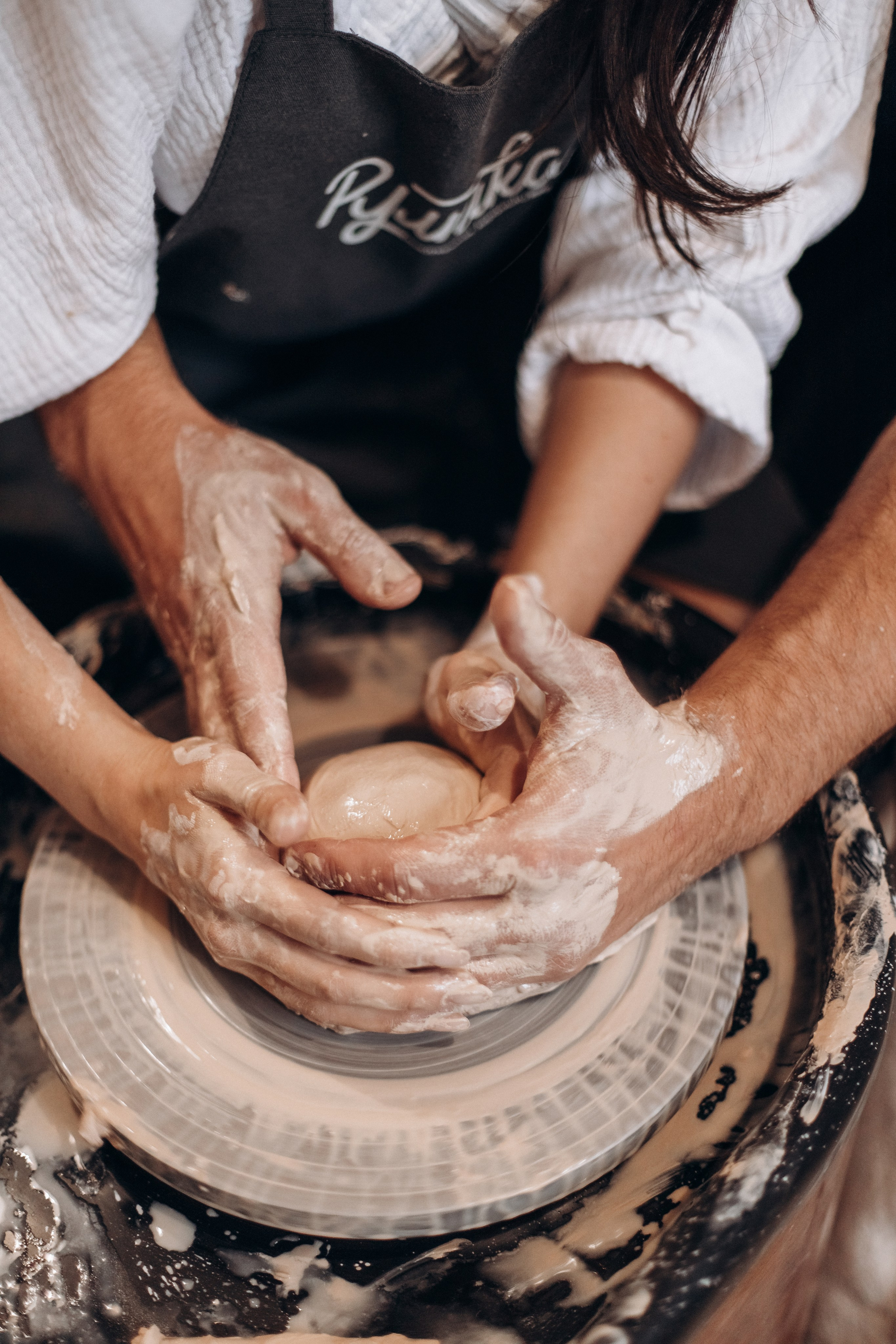 История в гончарной мастерской. Валентина Удалая — семейный и портретный фотограф в Брянске