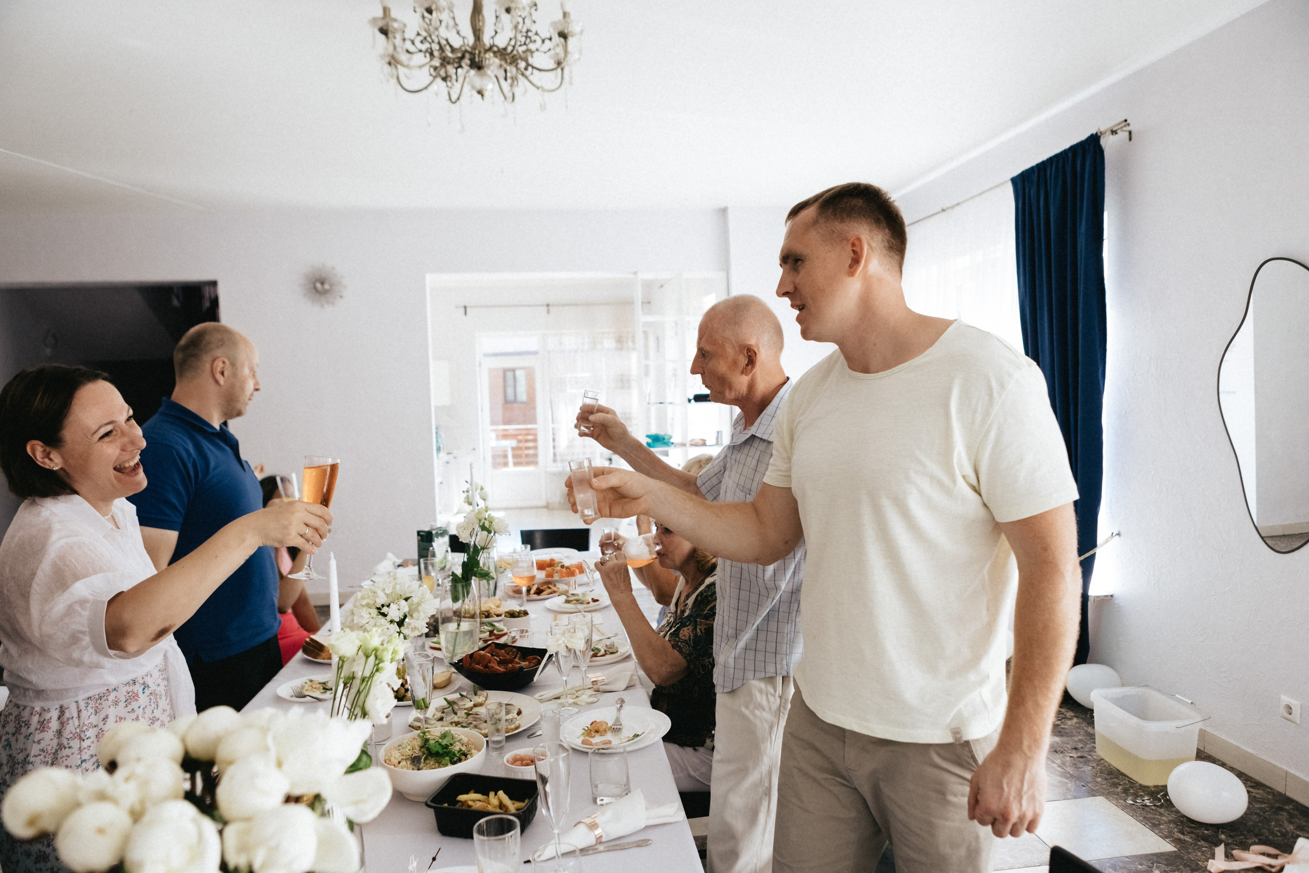 Лиза и Сережа. Роспись и тусовка в коттедже. Свадебный и портретный фотограф в Москве Анастасия Масюк