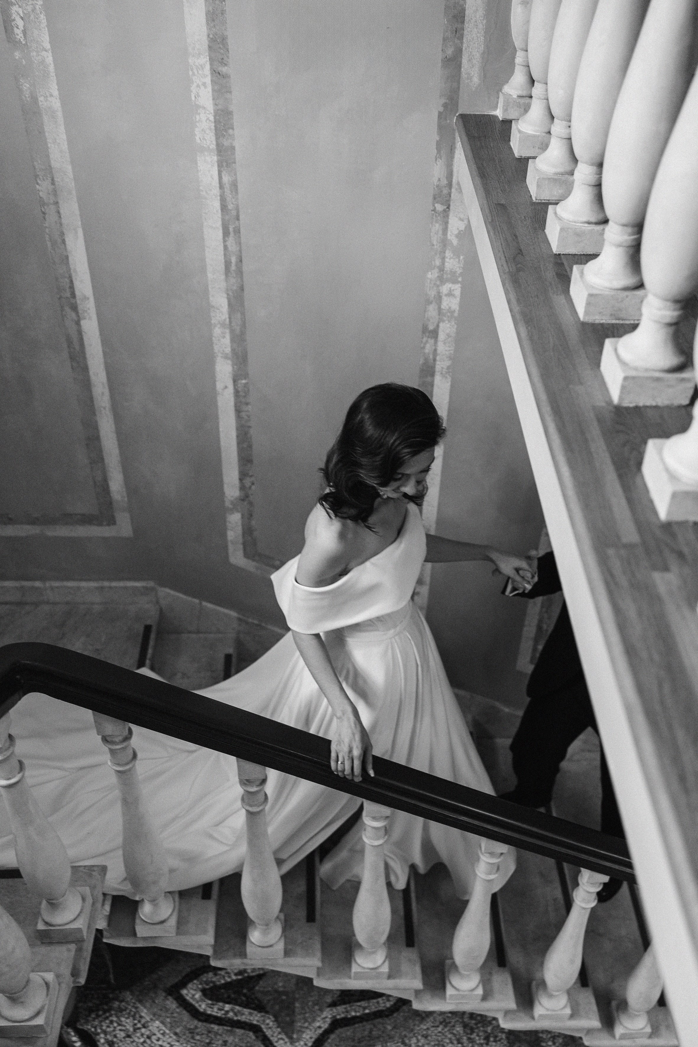 Twelve Reasons Hotel фото на лестнице отель для сборов невесты