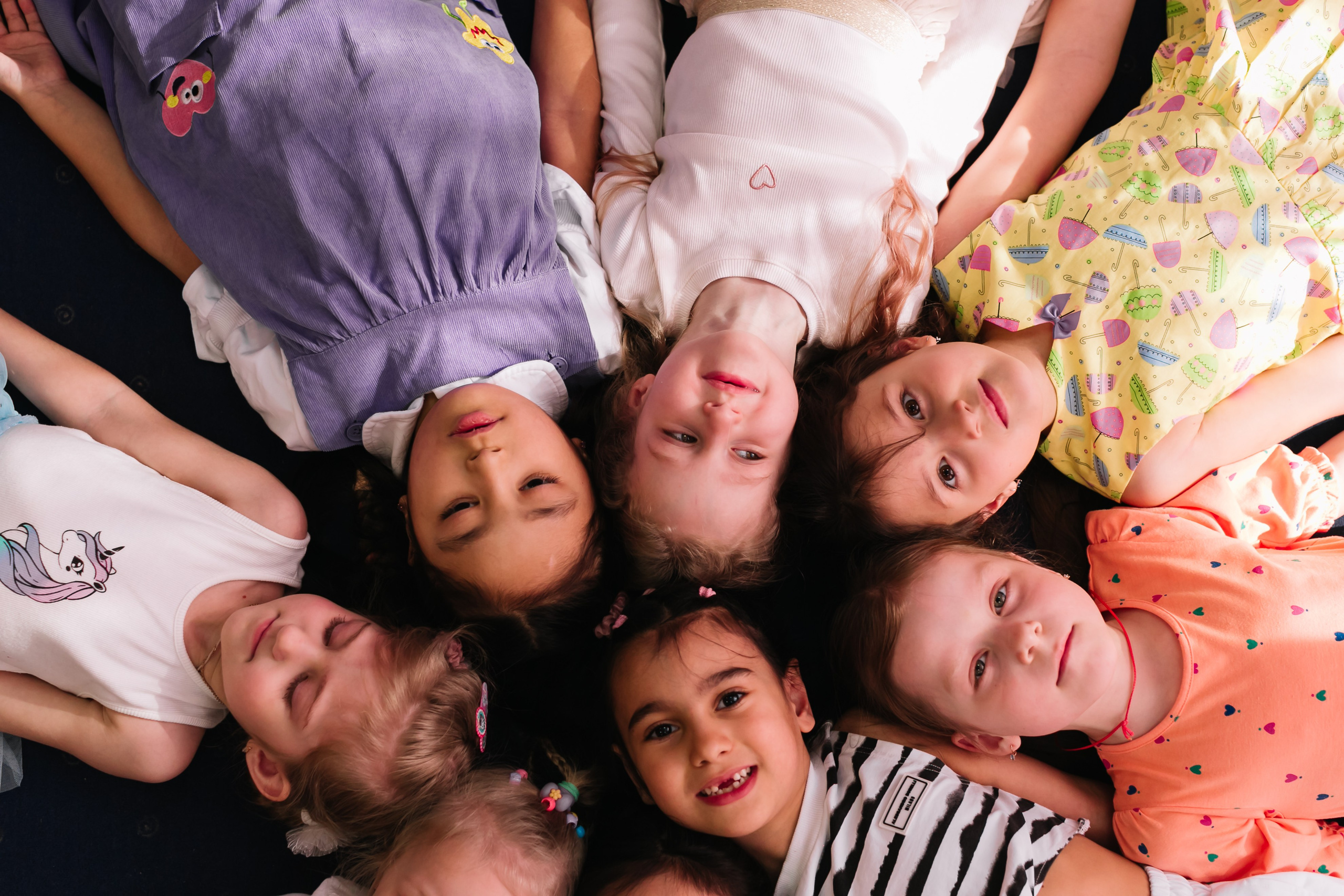 алёна малахова фотограф новосибирск семейный детский домашняя фотосессия в новосибирске день рождения репортажная съёмка фотосессия с лошадьми на конюшне деревня алтай  на природе фотосессия в детском саду мама и сын предложение руки и сердца идея  помолвка фотосессия берег закат детский день рождения годик торт аниматор лофт игровая продолжение следует prodoljenie_sleduet_  корпоратив тимбилдинг первоклашка линейка 