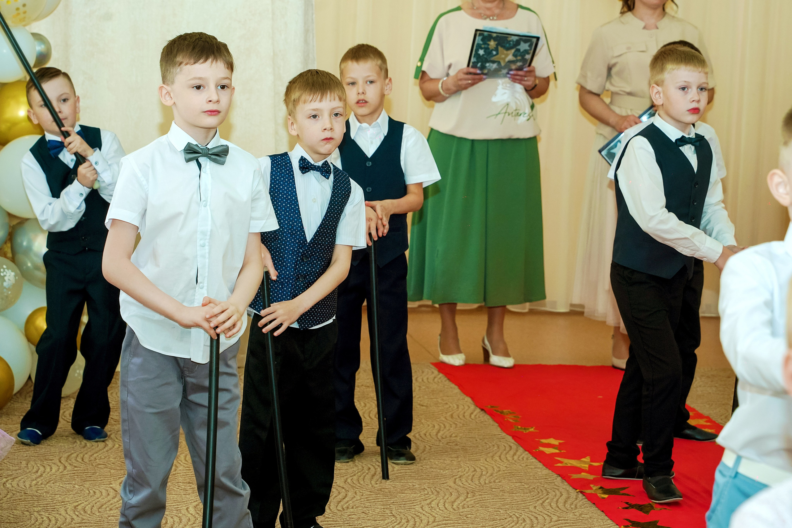 Фотосъемка видеосъёмка фотограф видеооператор новогодних утренников  в. Фотограф, видеооператор Нина Коршунова