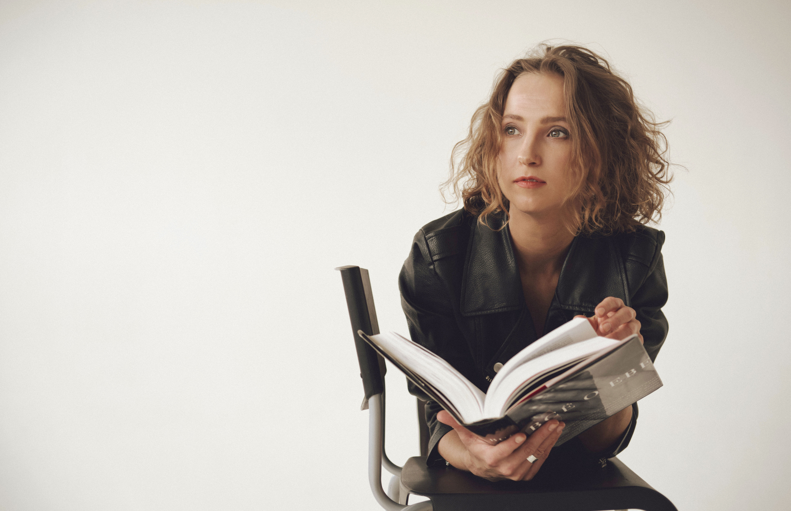 In books. Ася Ложкина фотограф Ижевск