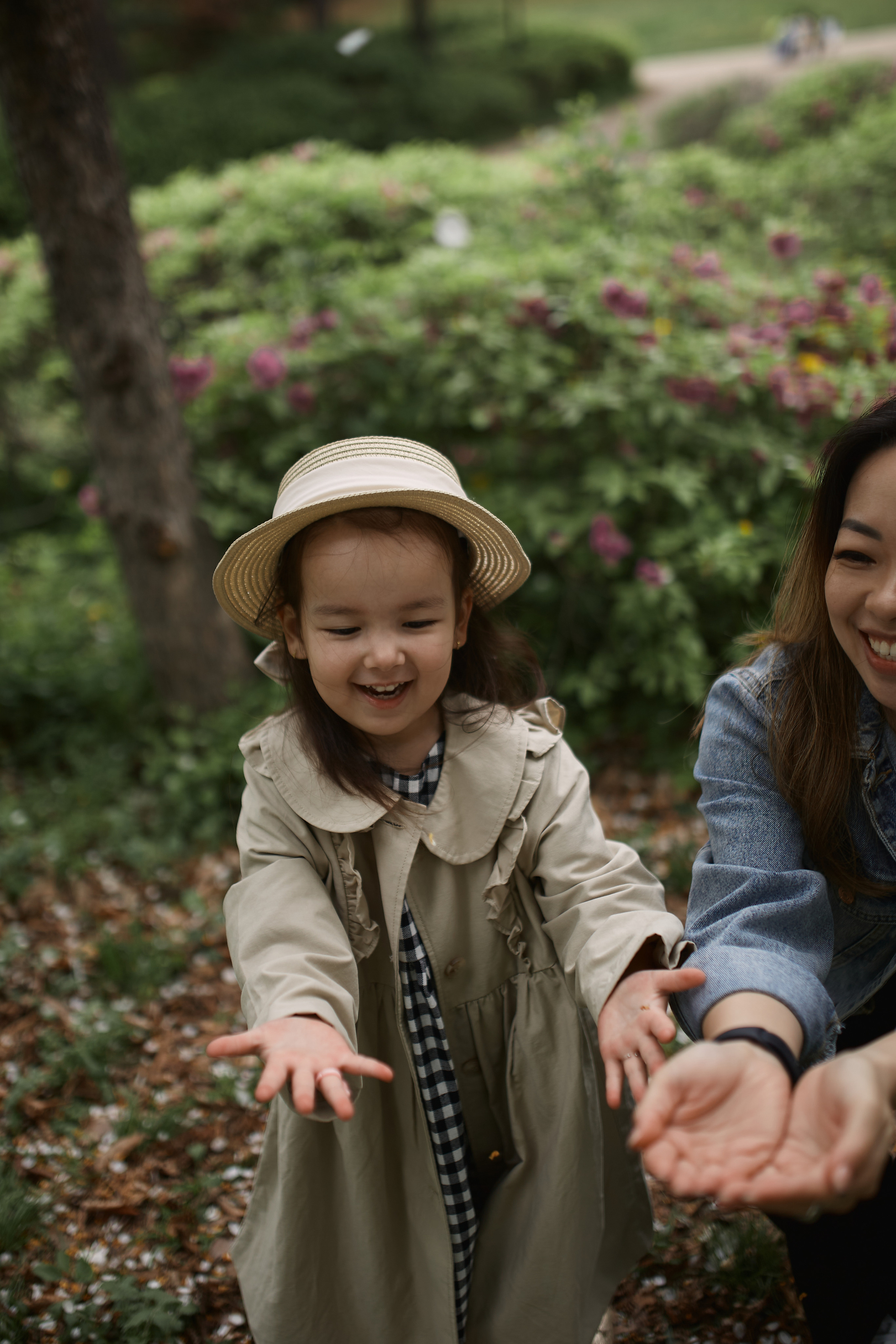 Family walk. Katerina Simina — worldwide photographer | Europe