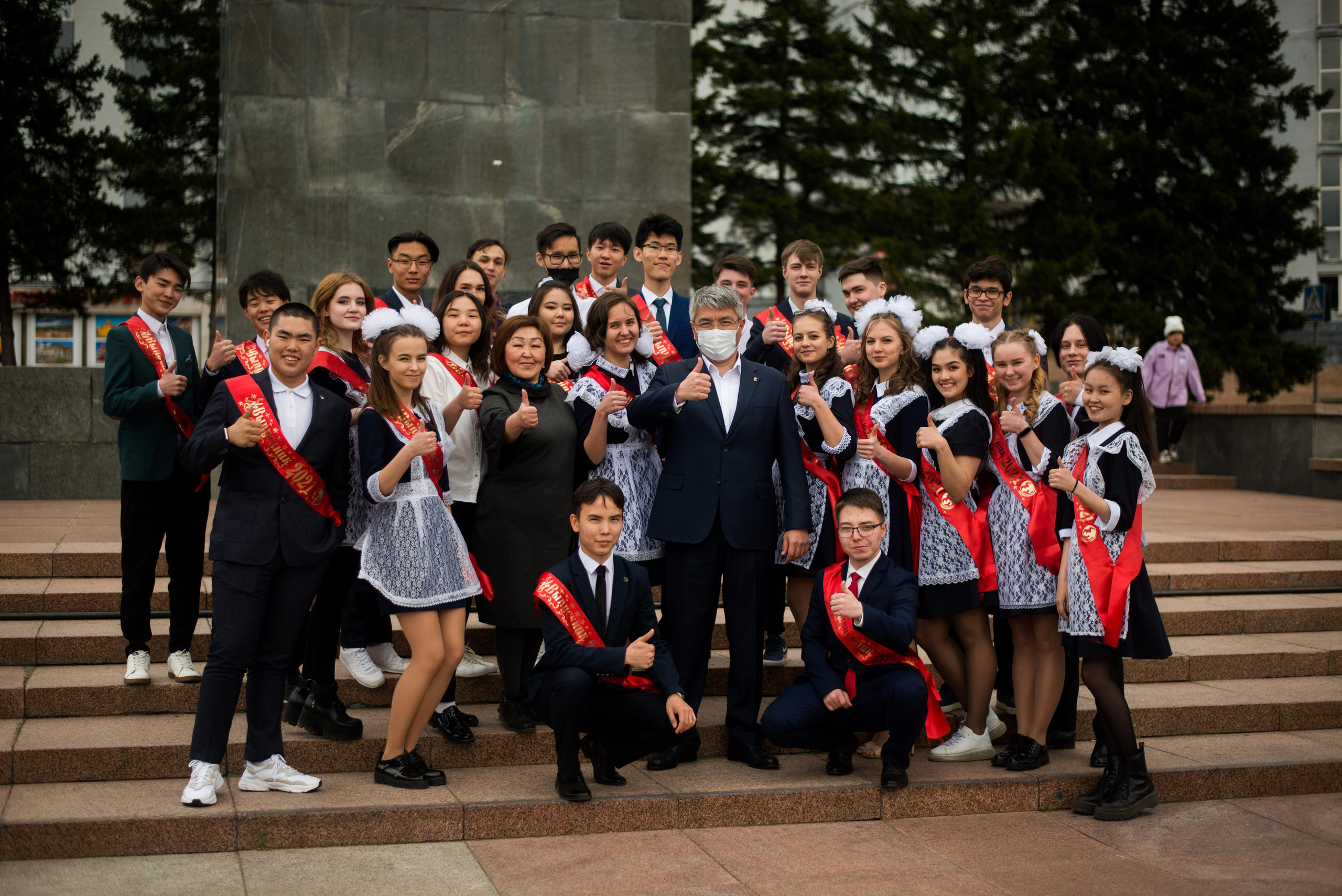 Выпускные альбомы 9-11 класс. Свадебная и концептуальная фотография в городе Улан-Удэ