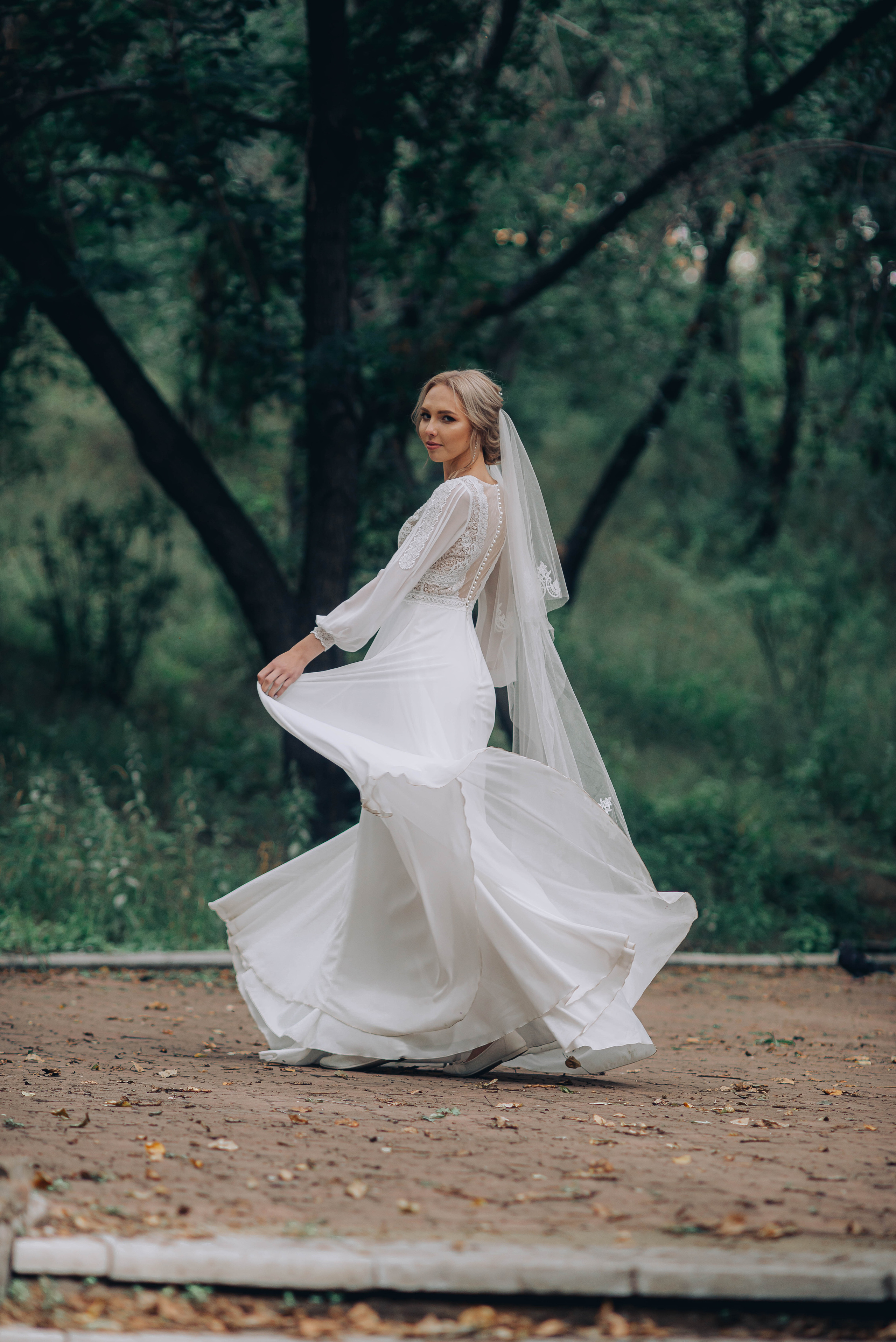 динамика в свадебном кадре