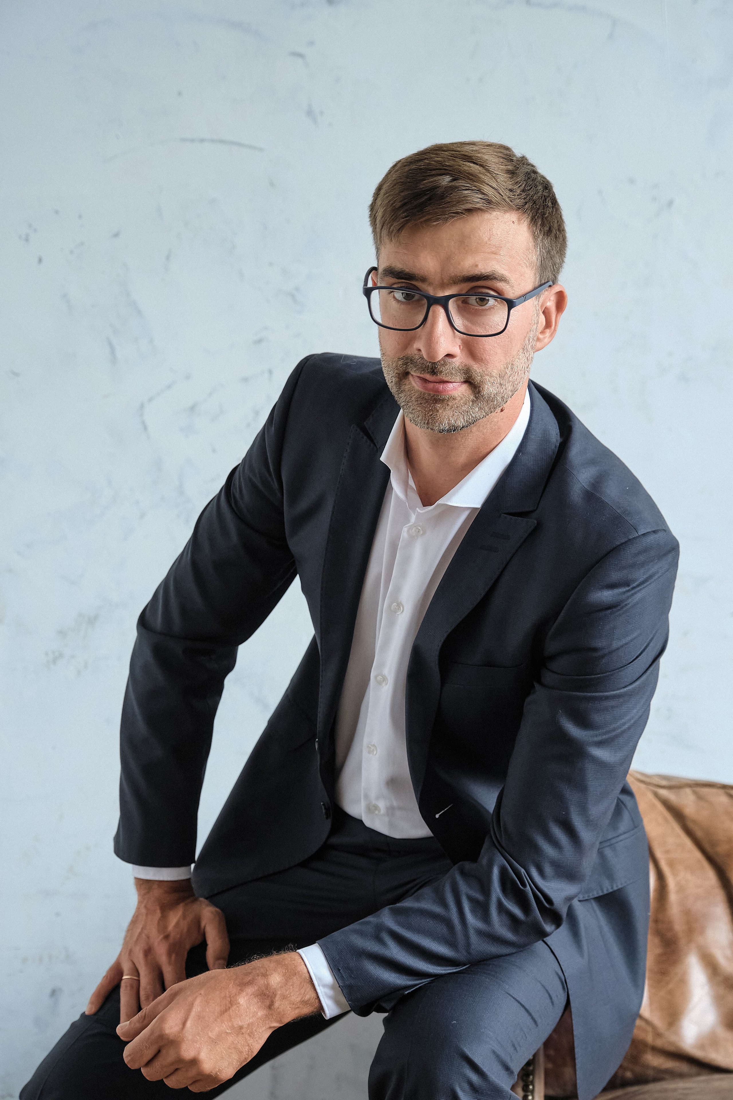 Деловой портрет для маркетолога Артема