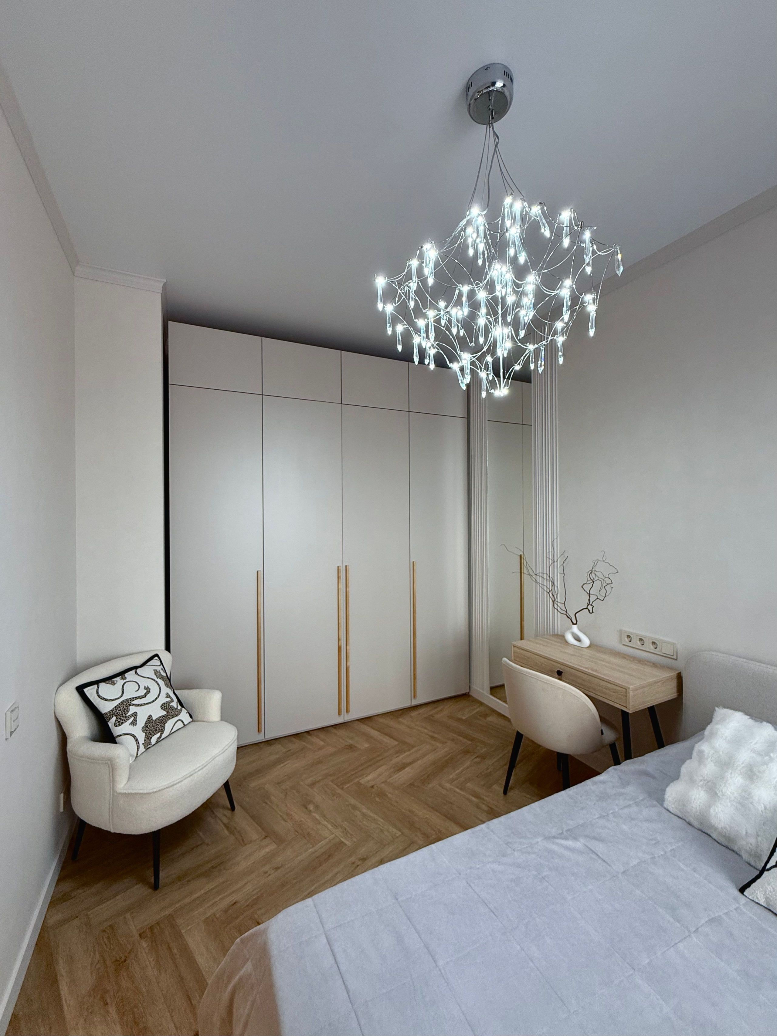 ЖК ID Park Pobedy. Квартира на сачу в долгосрочную аренду уровня комфорт плюс. Дизайн-студия интерьеров Юлии Ивановой