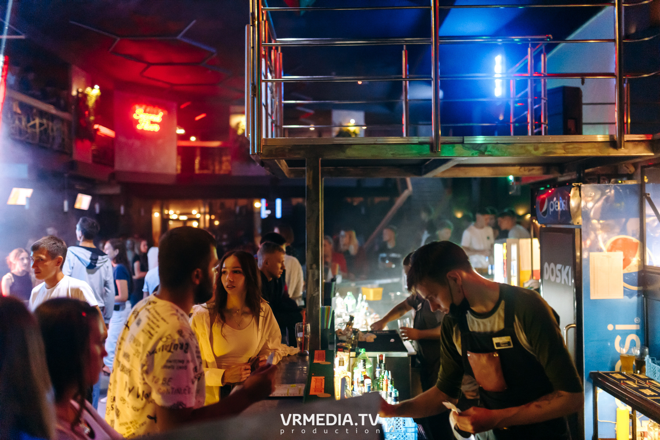 Выходные в баре «DOSKI»