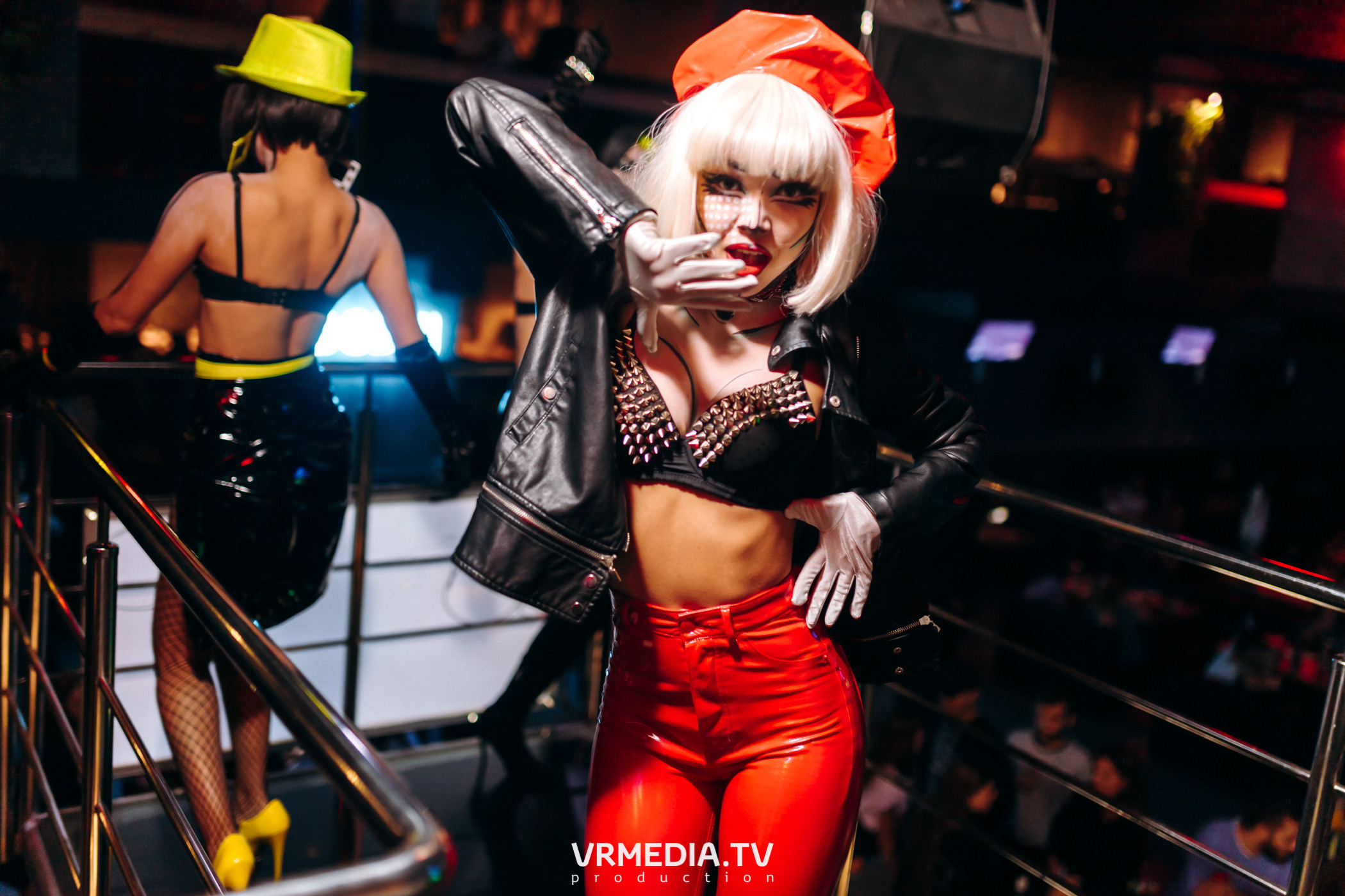 Выходные в баре «DOSKI»