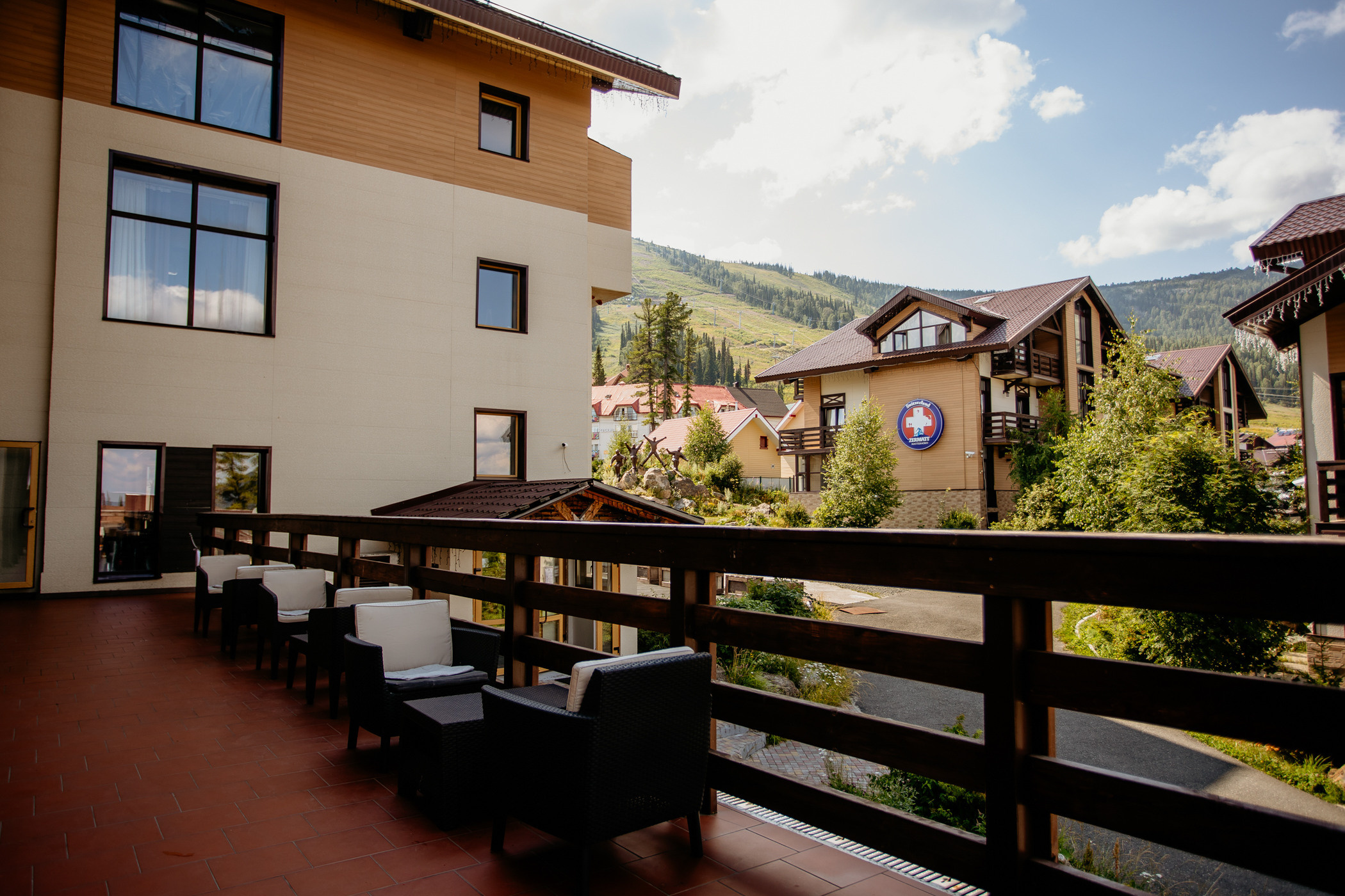 Гостиничный развлекательный комплекс «ALPEN CLUB»