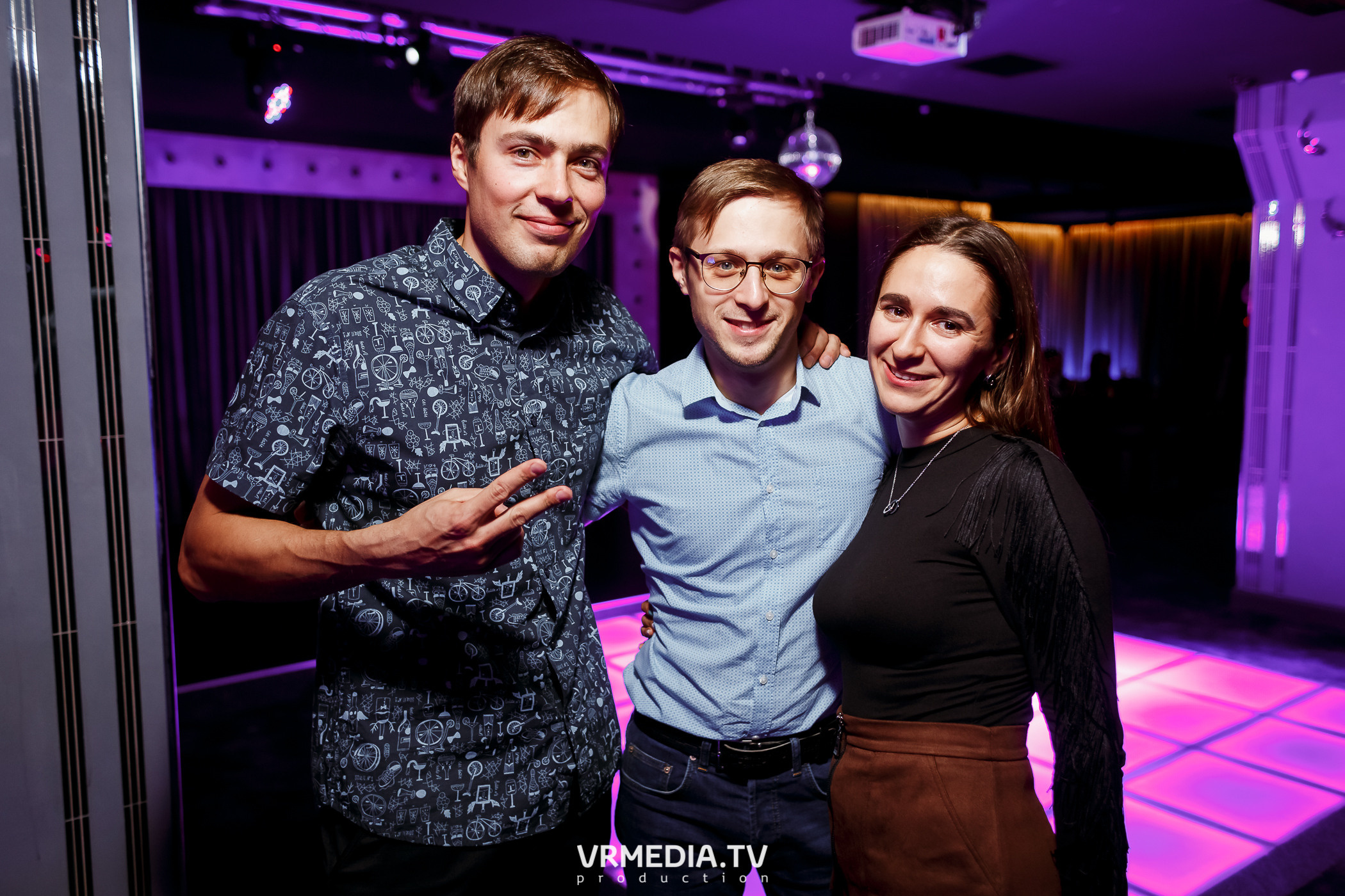 Выходные в караоке-баре «Volna»