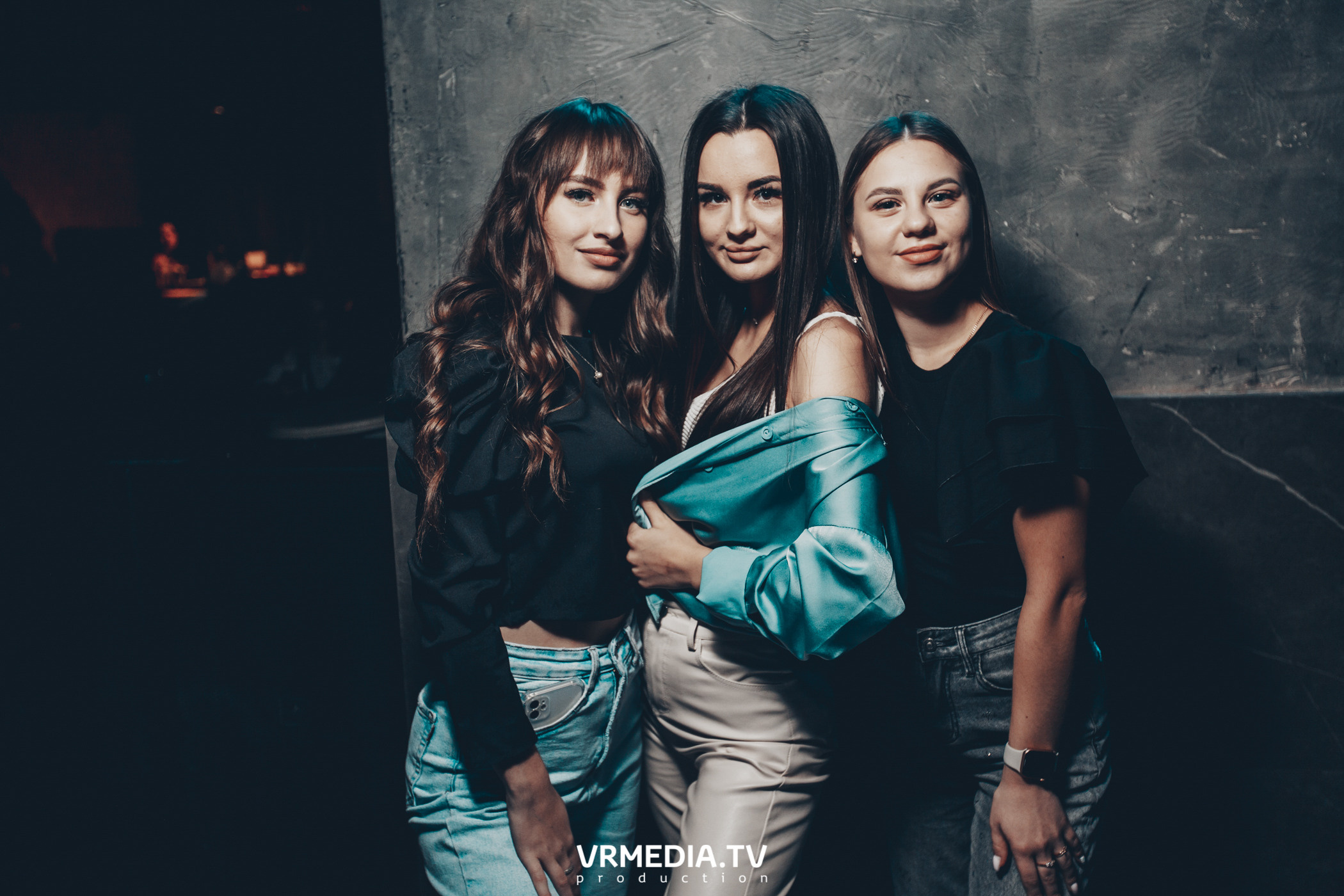 Выходные в баре «DOSKI»