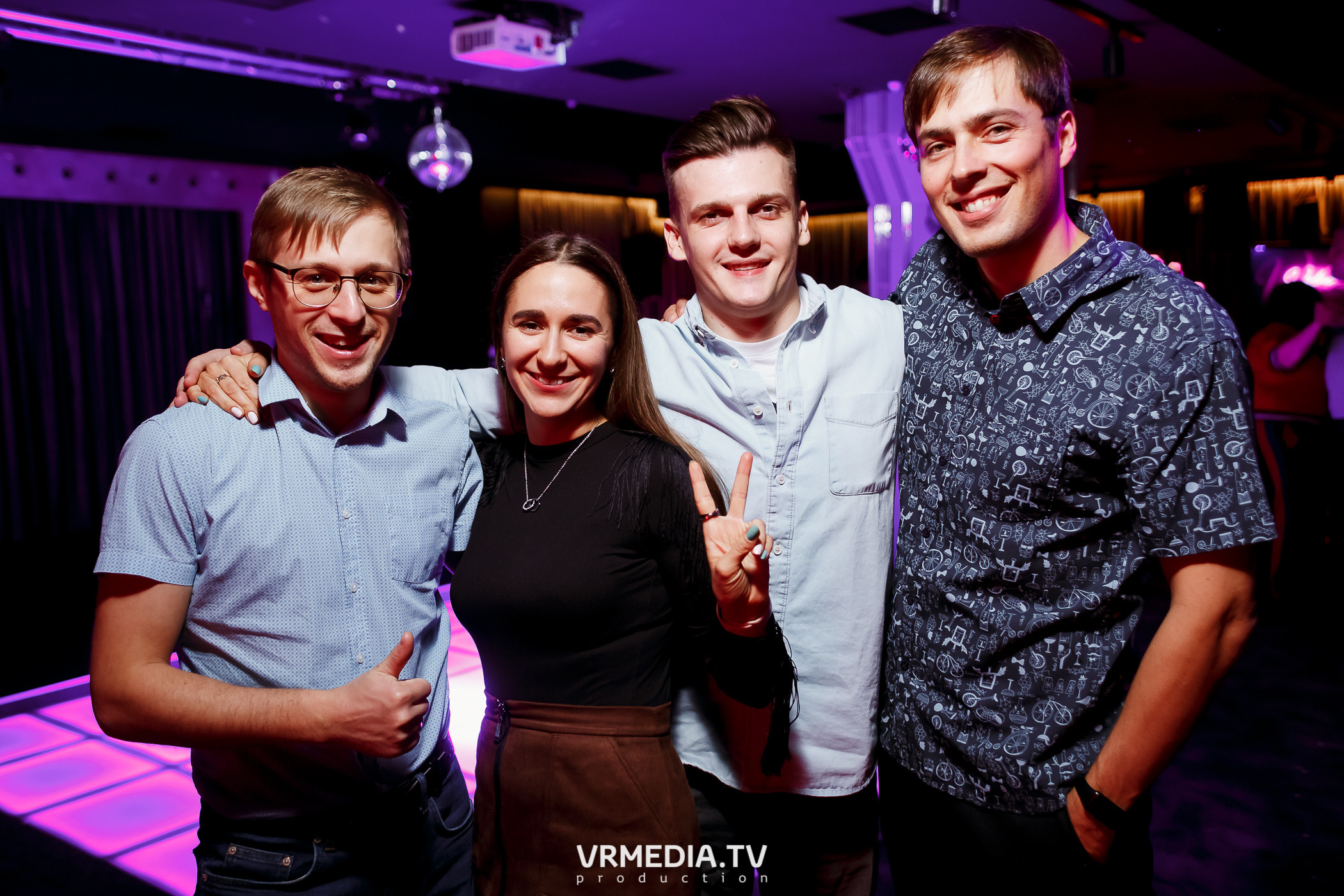 Выходные в караоке-баре «Volna»